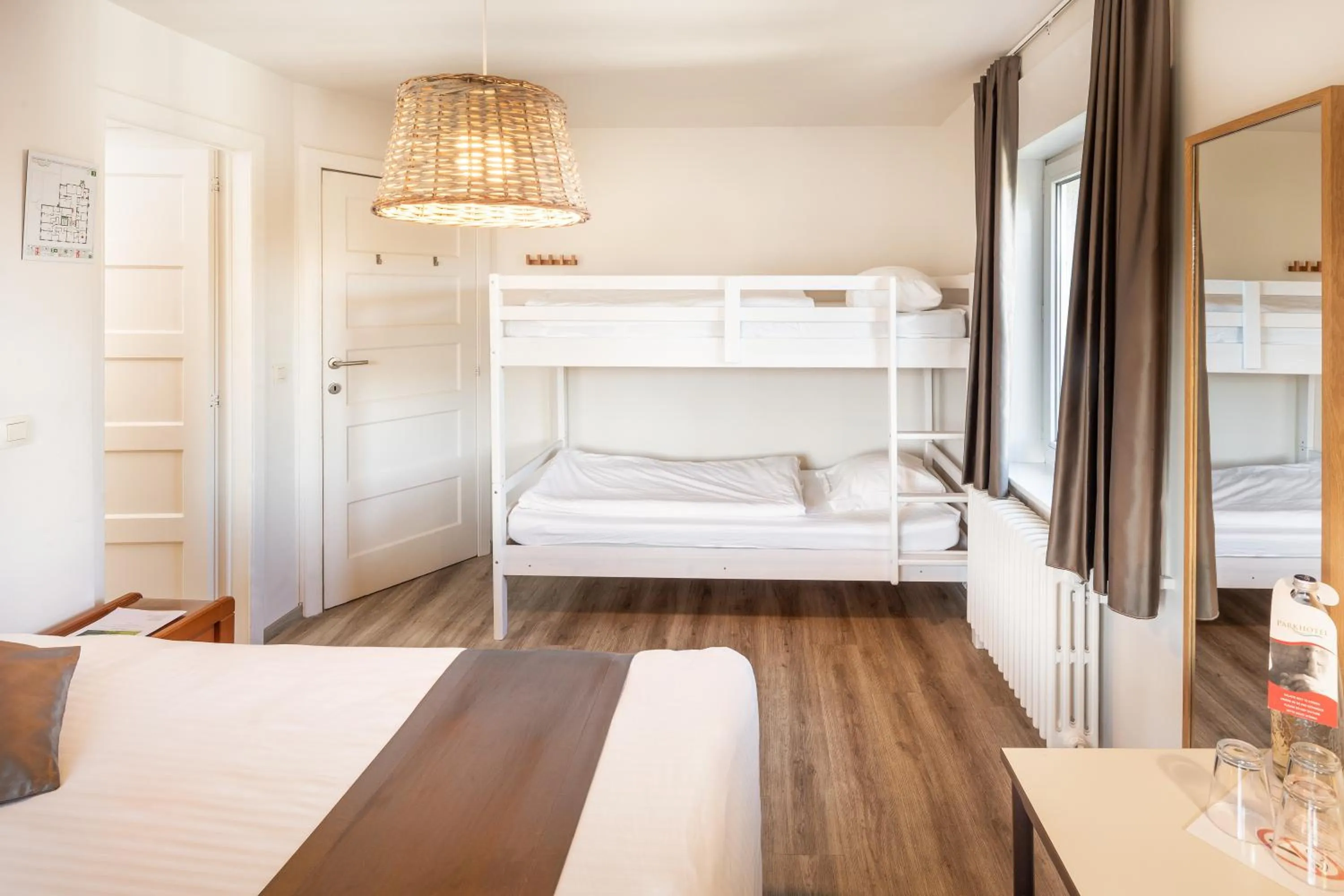 Photo of the whole room, Bed in Parkhotel