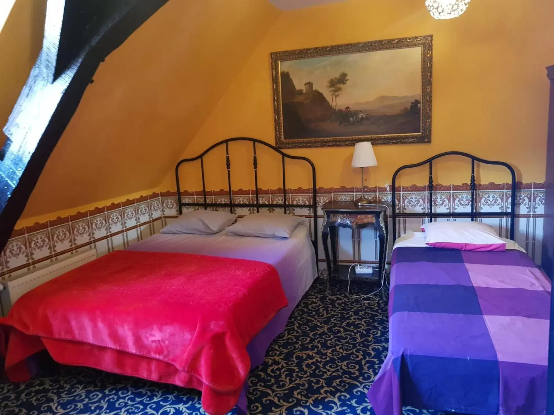 Triple Room in Hotel Mozart Triple Room in Hotel Mozart