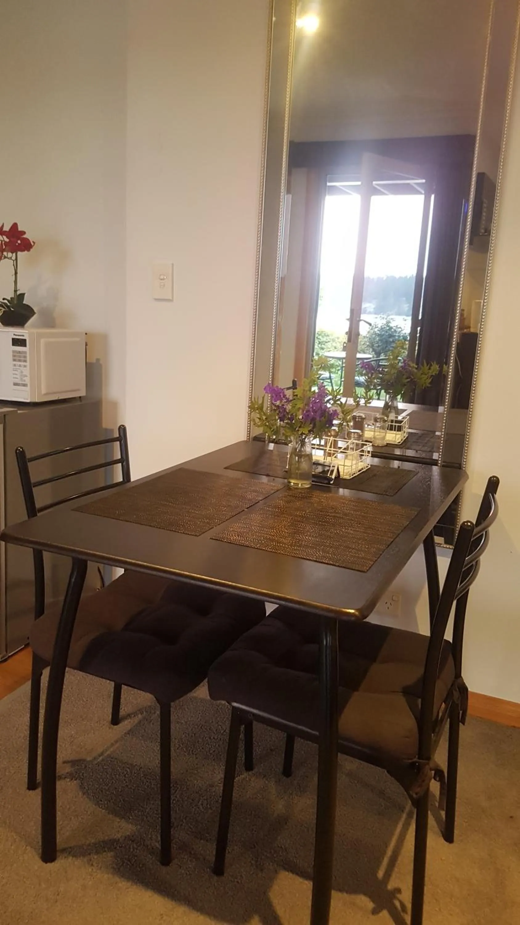 Dining area in Lewi Waters