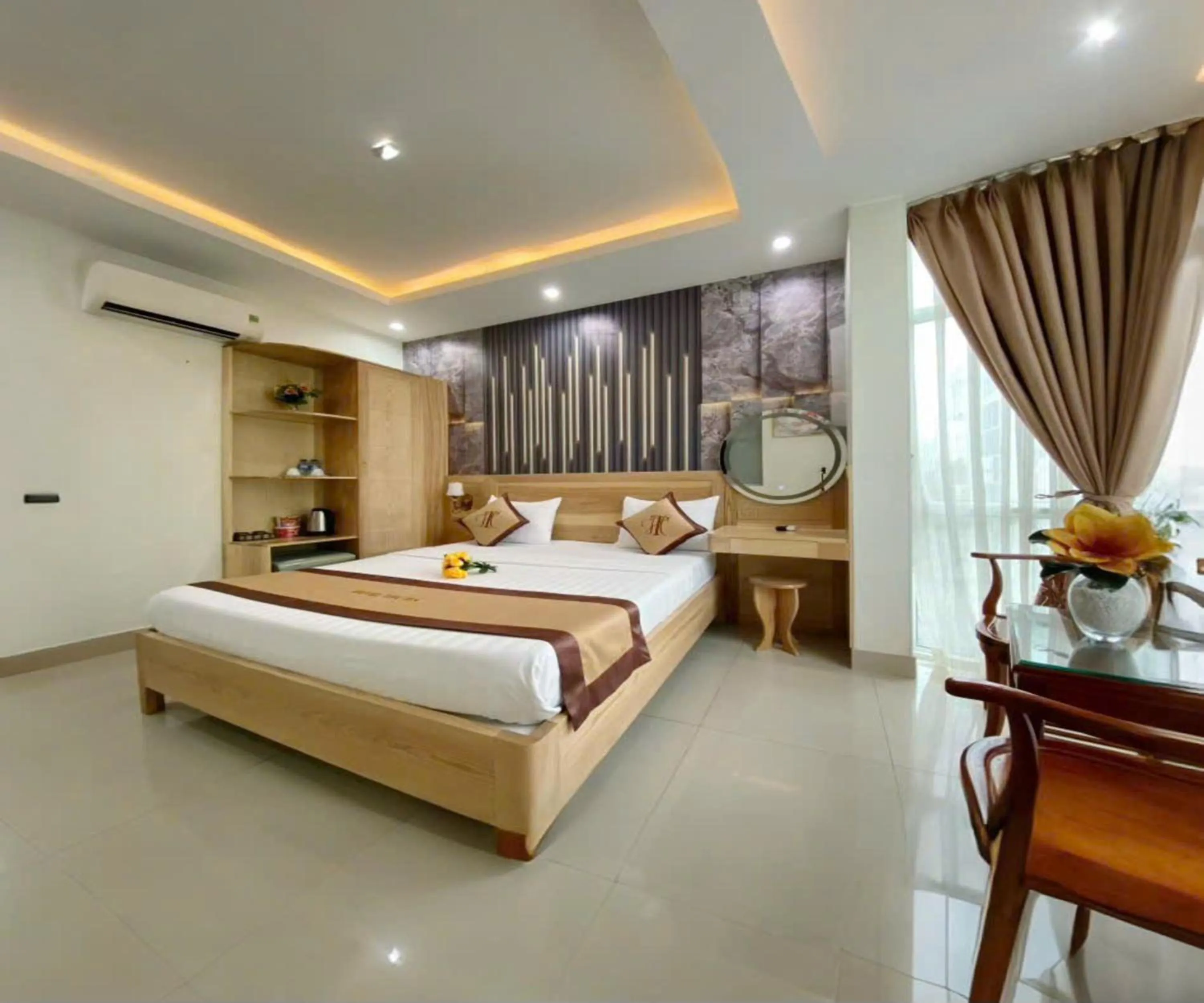 Photo of the whole room, Bed in Thu Ha Airport Hotel