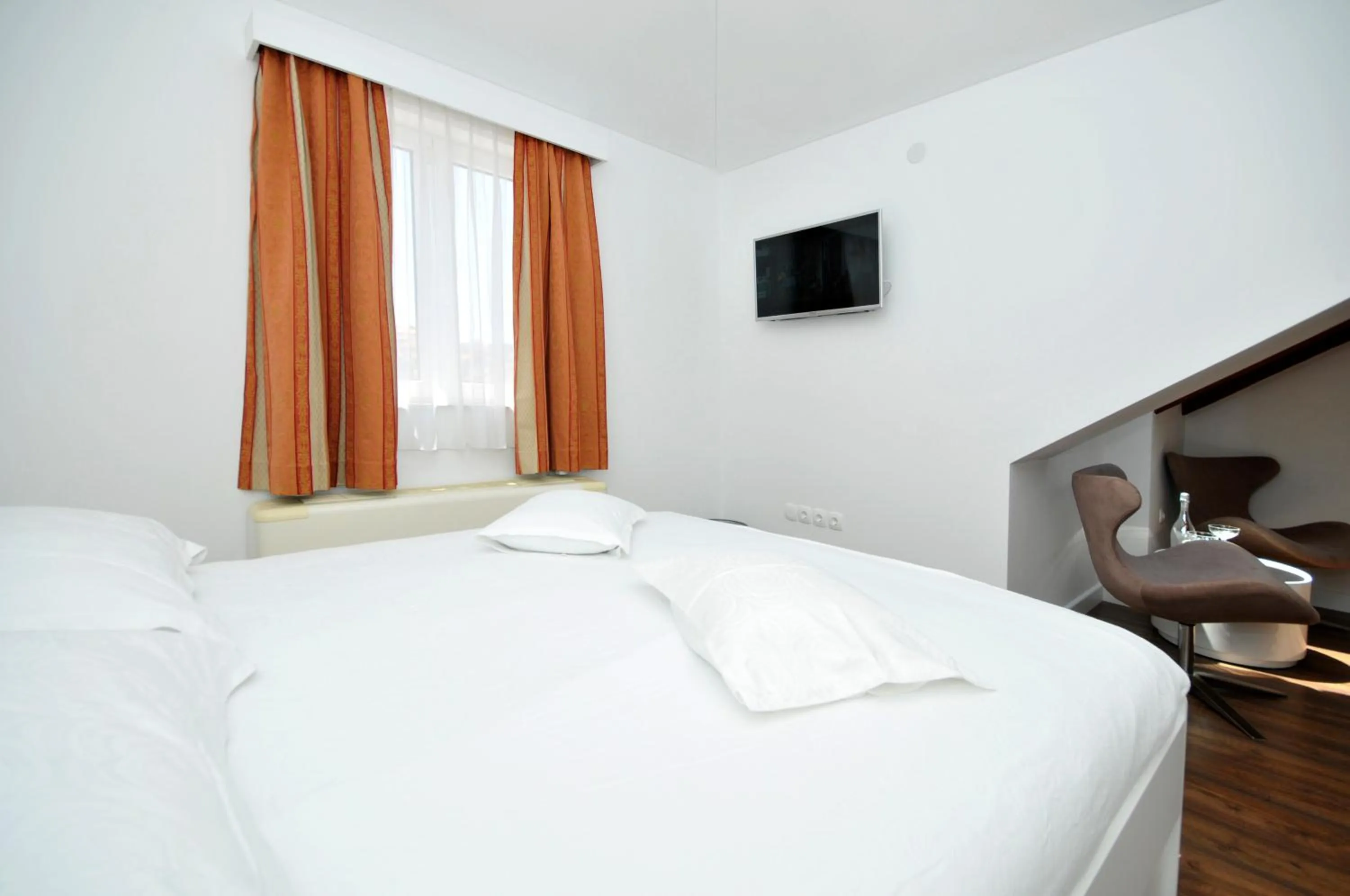 Photo of the whole room, Bed in Heritage Hotel Vila Sikaa