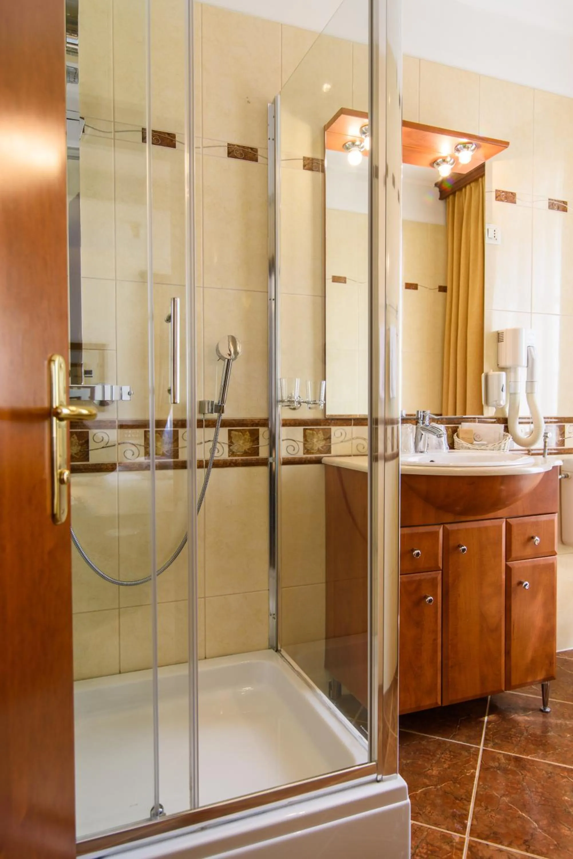 Bathroom in Heritage Hotel Vila Sikaa