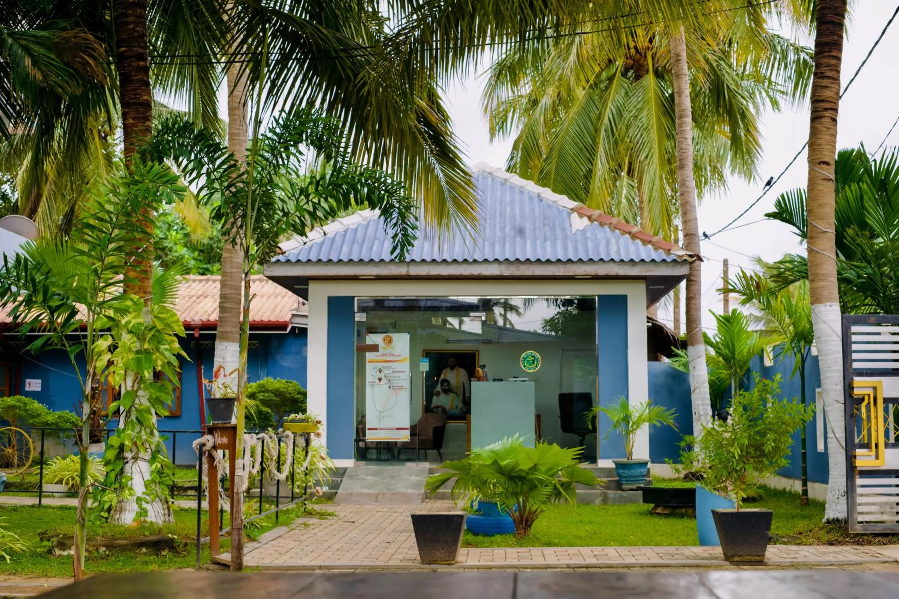 Nilaveli Hybrid Holiday Hotel