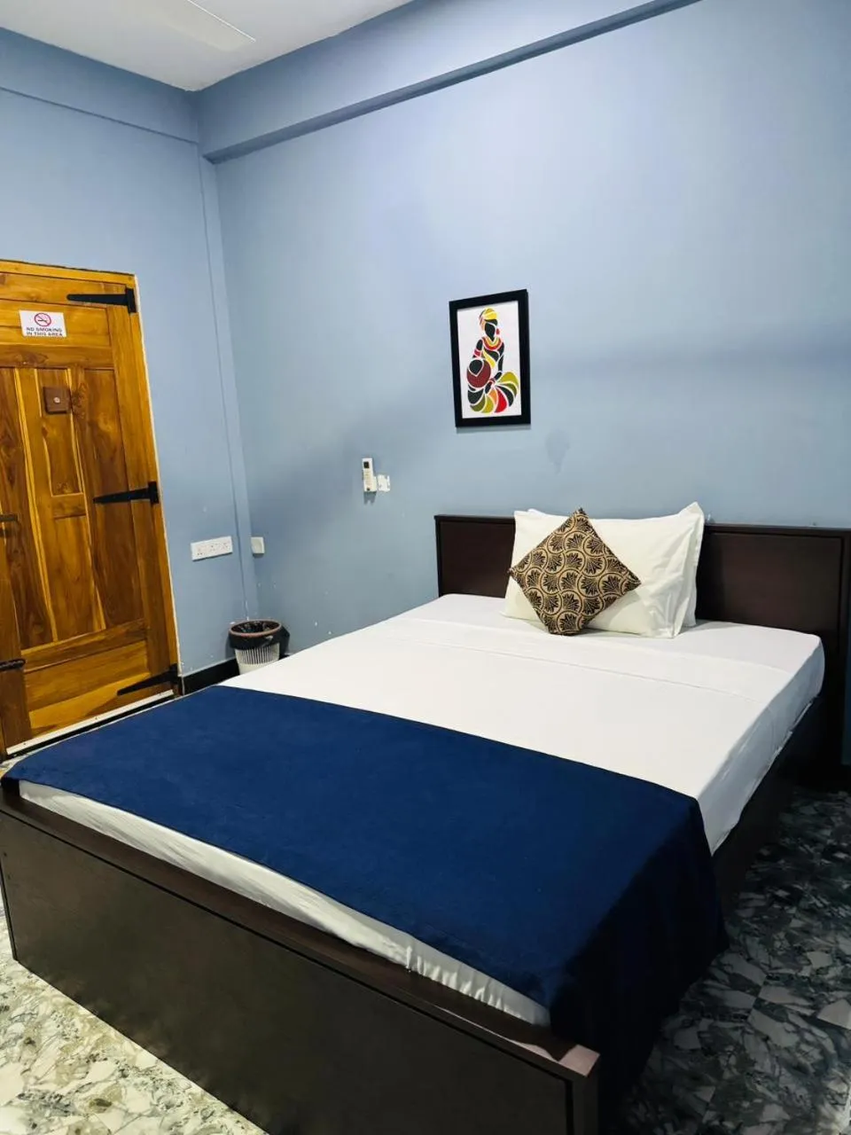 Bed in Nilaveli Hybrid Holiday Hotel