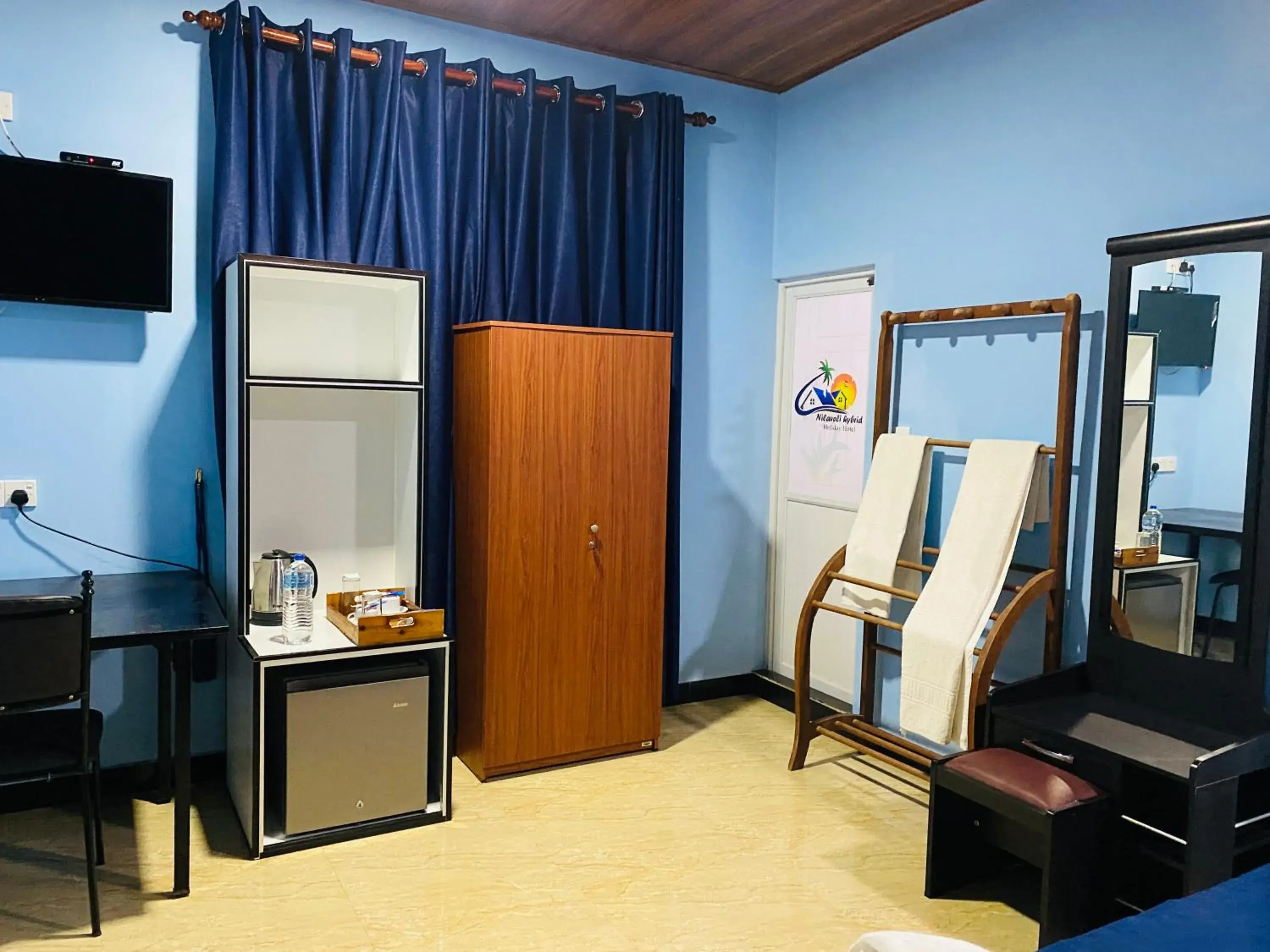 Economy Double Room in Nilaveli Hybrid Holiday Hotel Economy Double Room in Nilaveli Hybrid Holiday Hotel