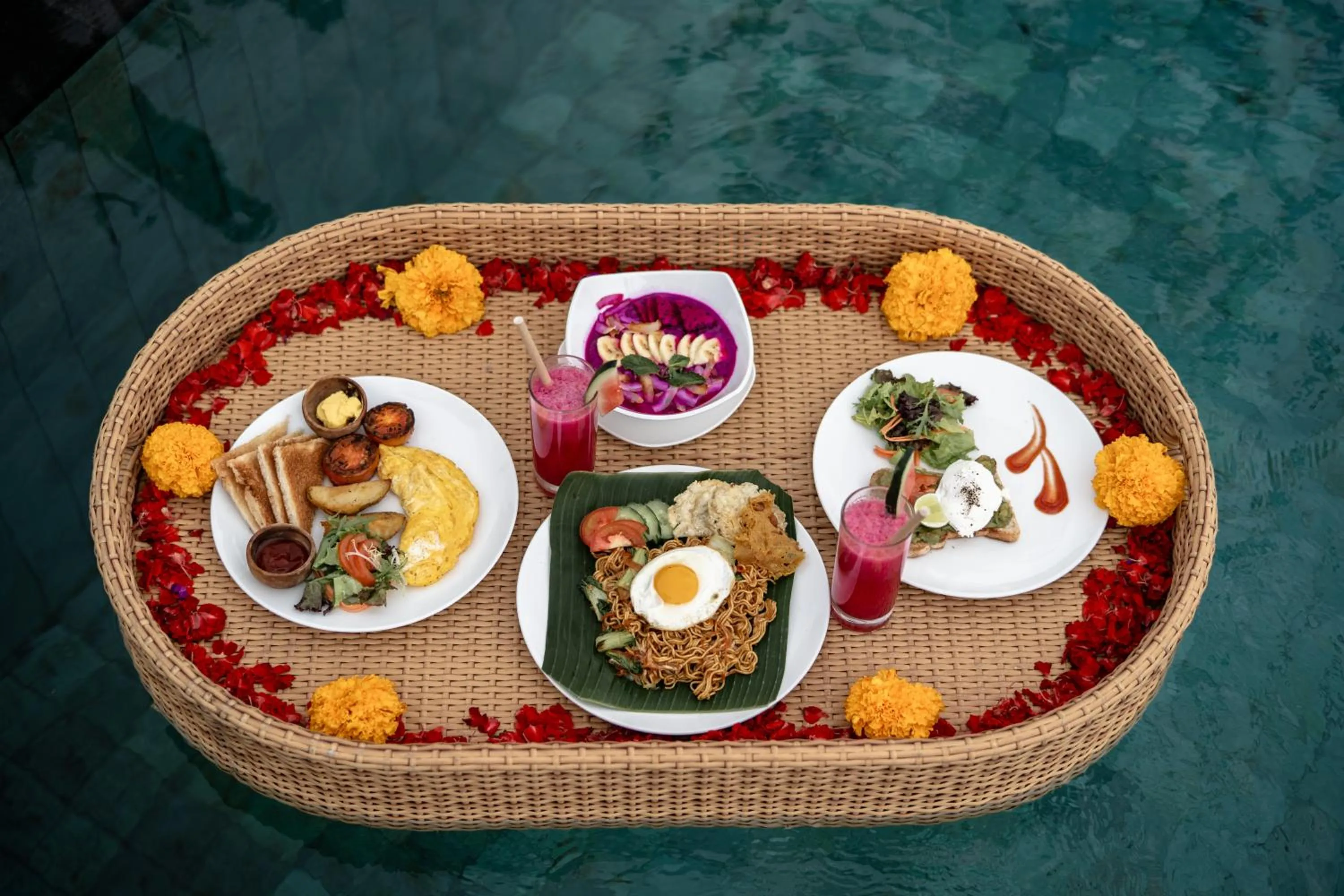 Food and drinks in Padi Bali Retreat