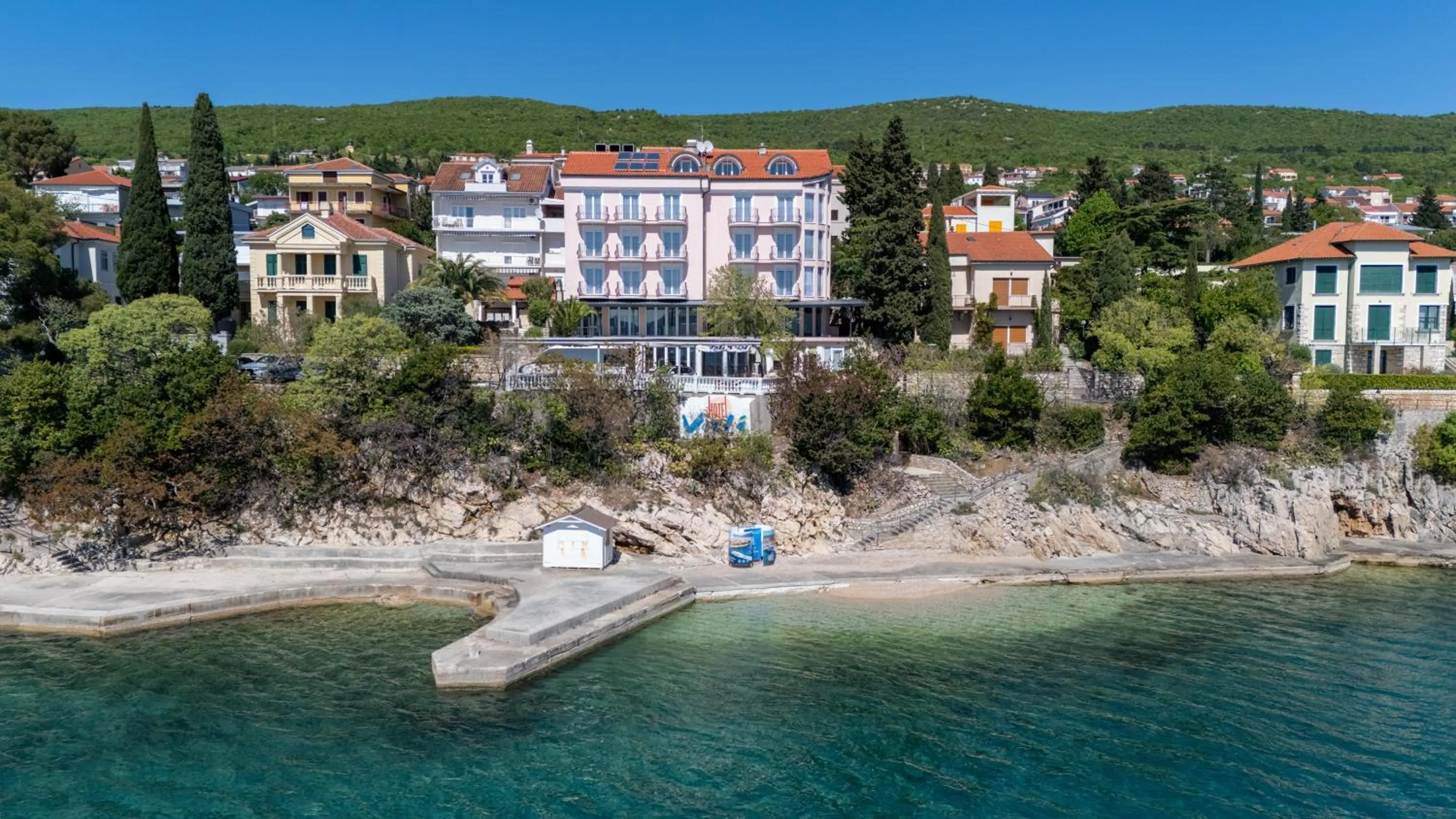 Property building in Hotel Vali Dramalj
