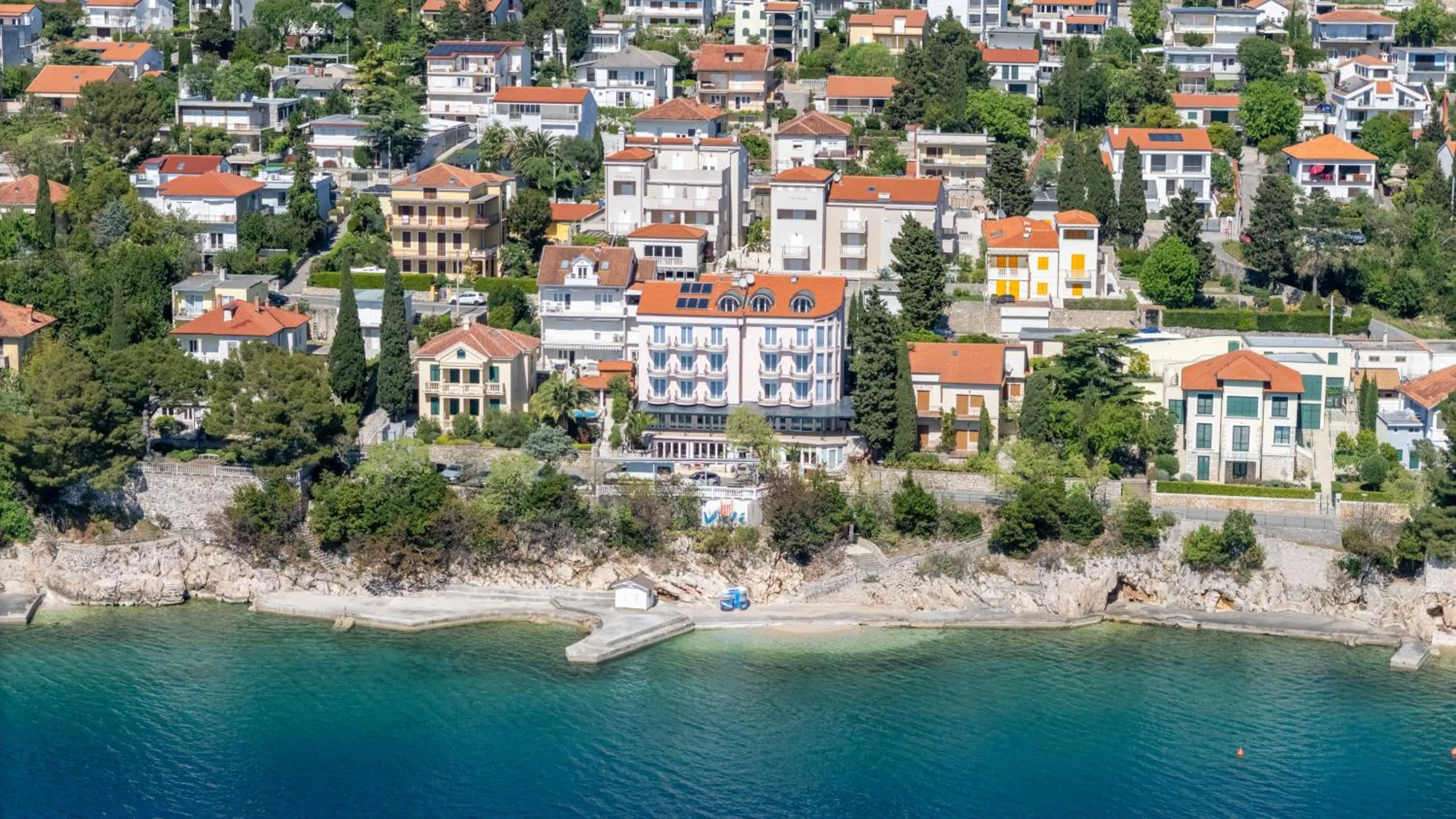Property building in Hotel Vali Dramalj