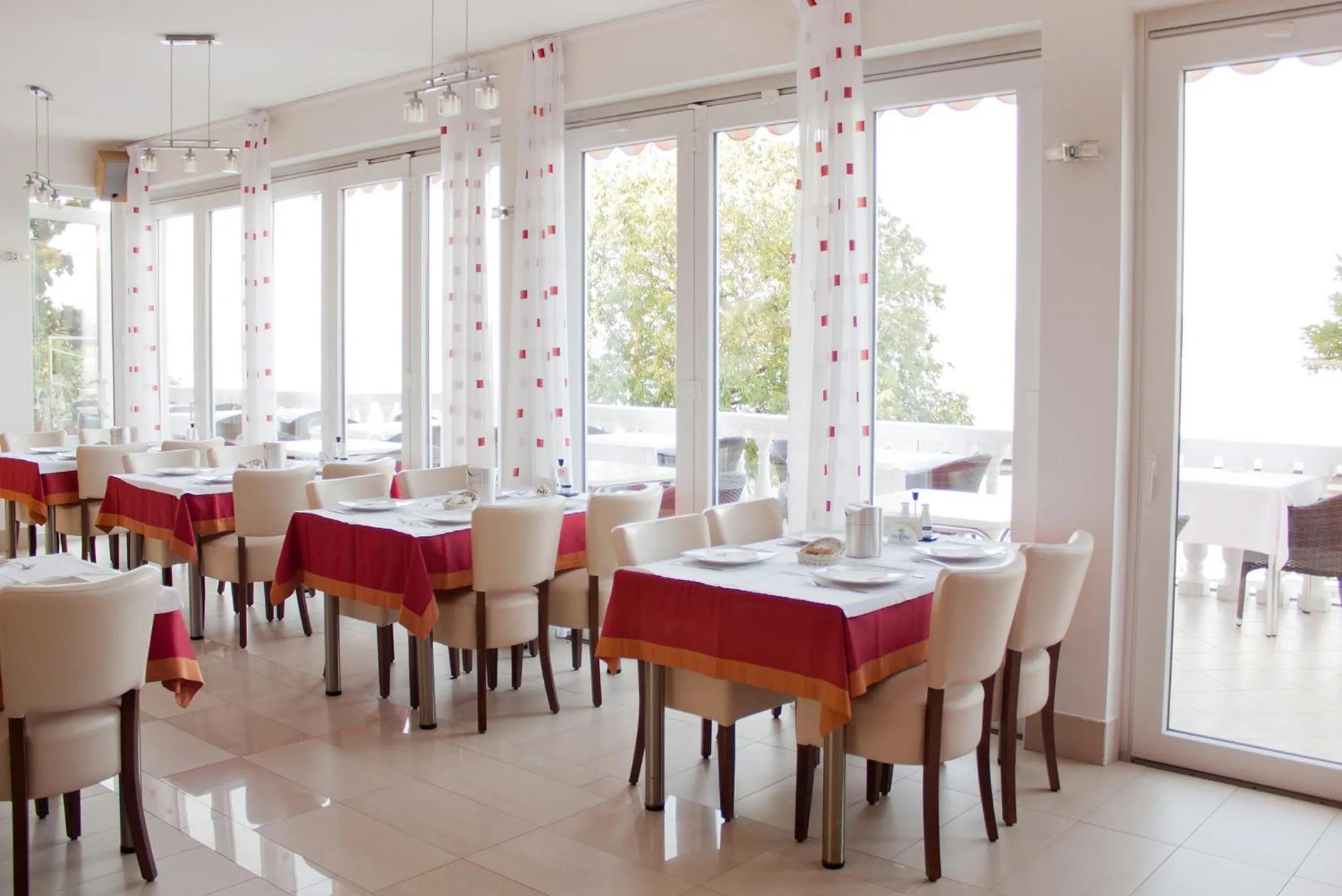 Restaurant/places to eat in Hotel Vali Dramalj
