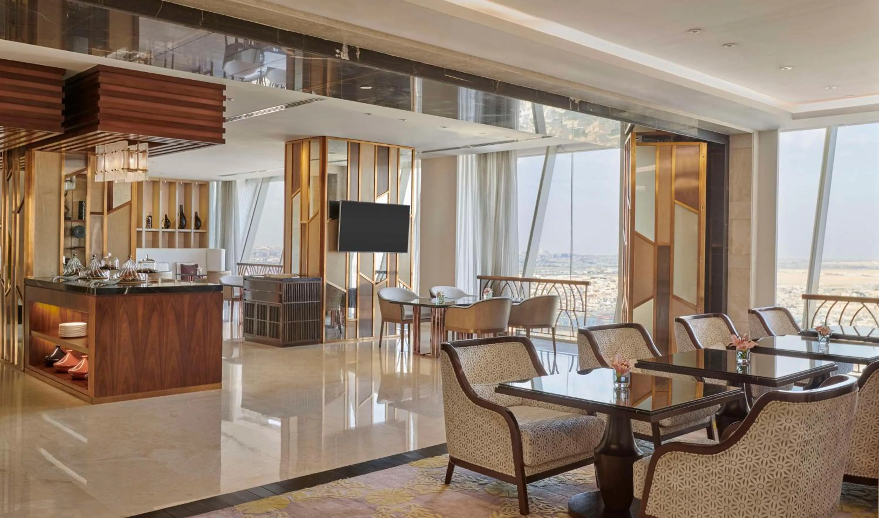 Lounge or bar in Hyatt Regency Riyadh Olaya