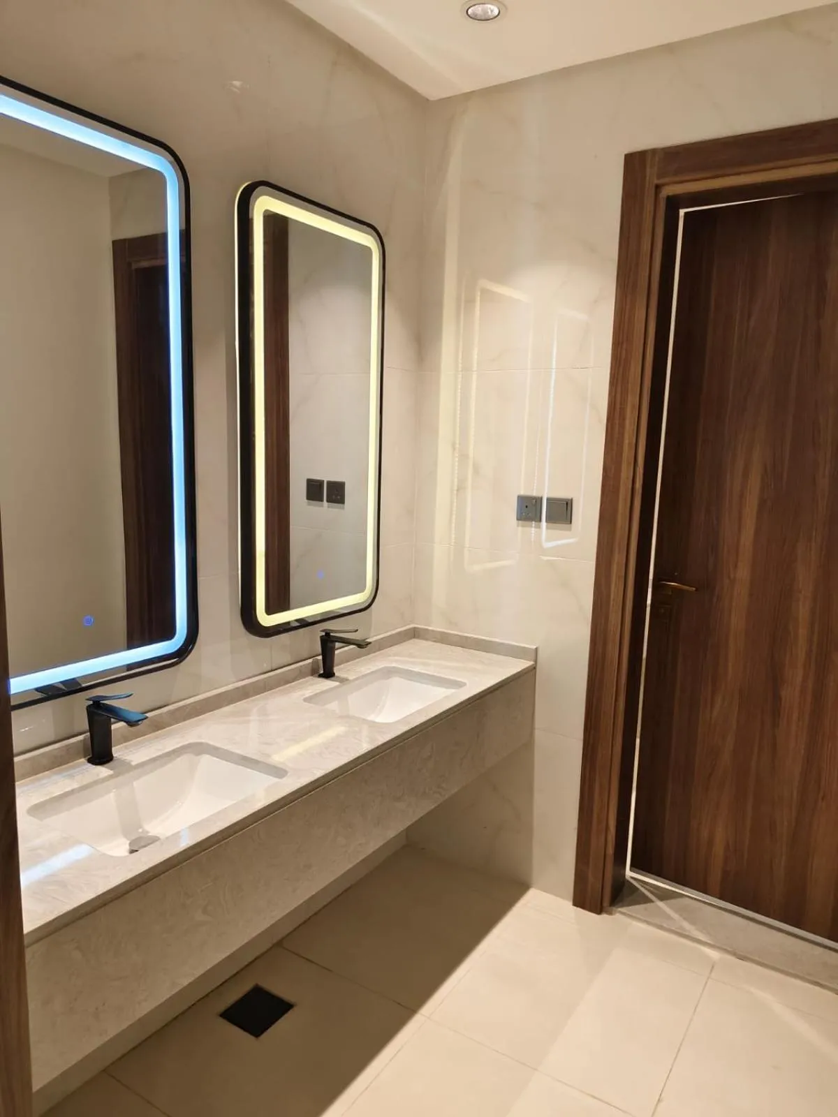 Bed in Elaf Suites Al Hamra