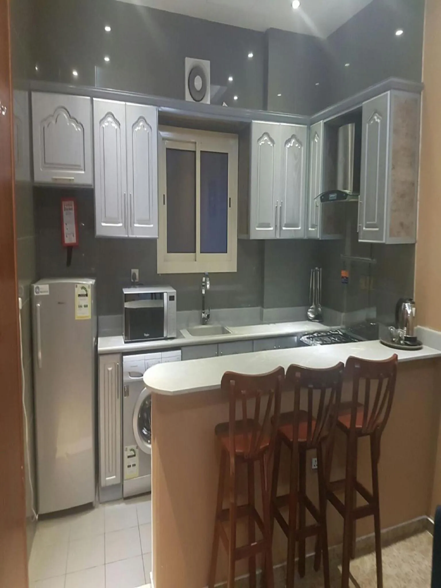 Kitchen or kitchenette in Elaf Suites Al Hamra