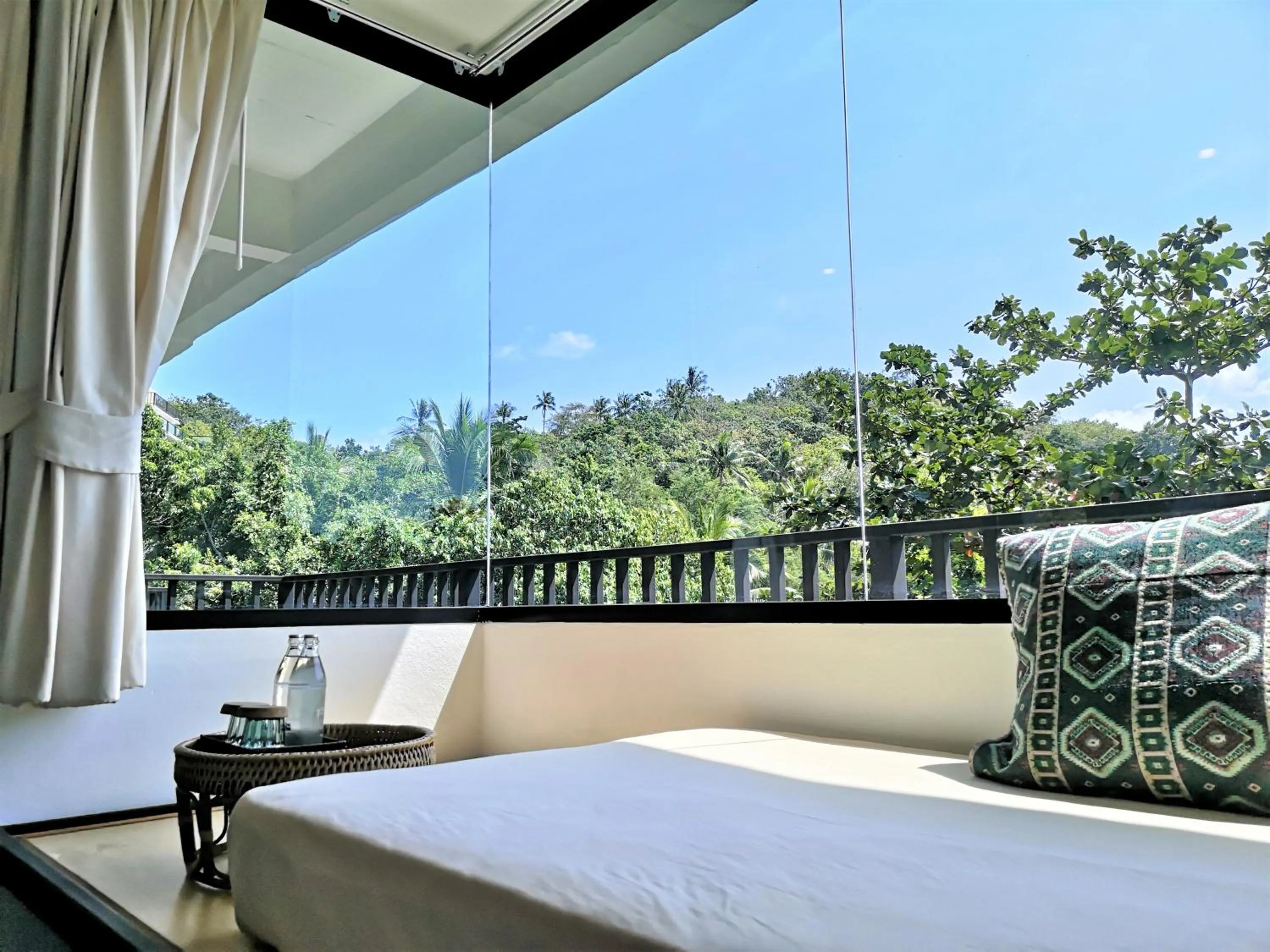 View (from property/room), Bed in The Dearly Koh Tao Hostel-PADI 5 Star Dive Resort