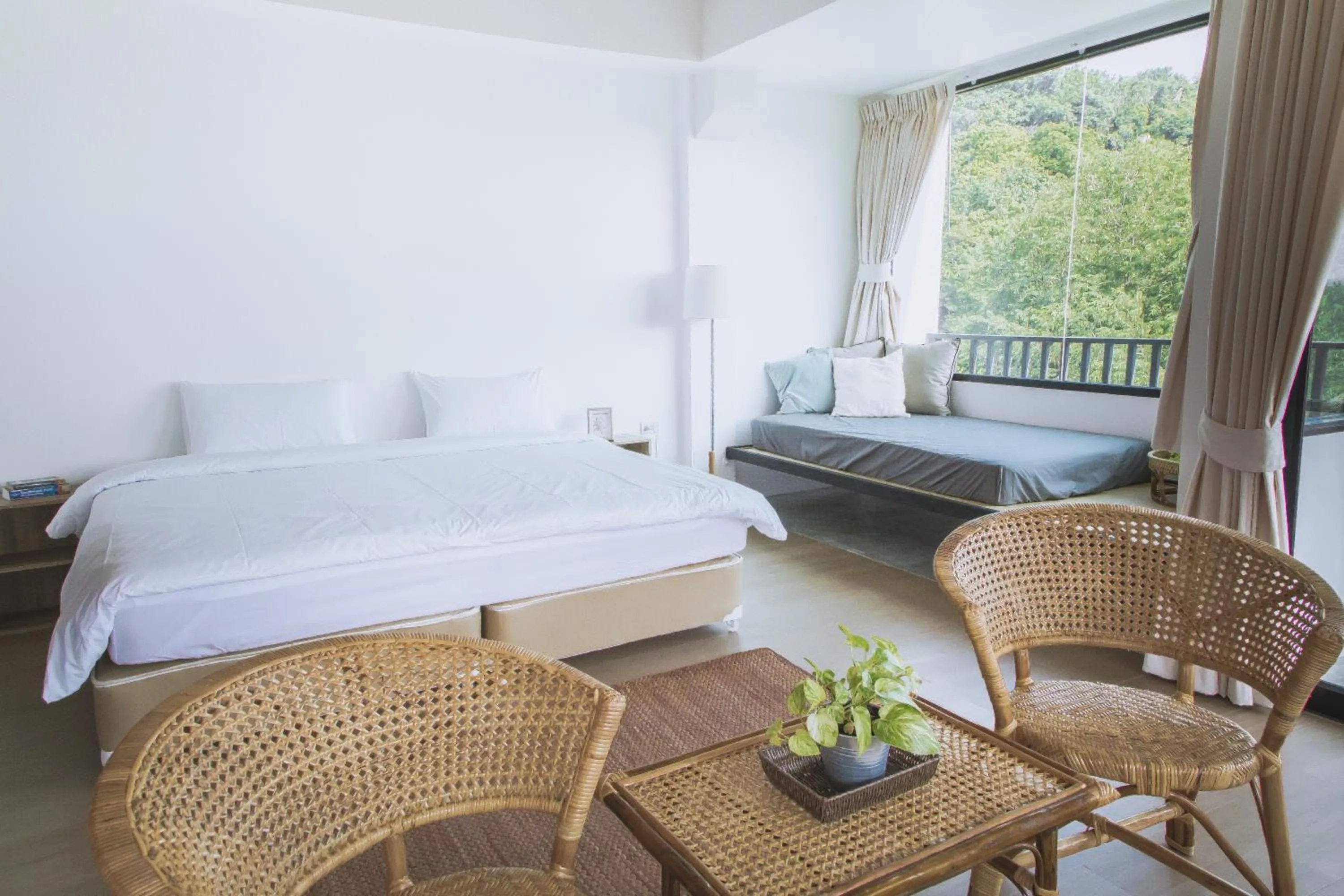 Bedroom, Bed in The Dearly Koh Tao Hostel-PADI 5 Star Dive Resort