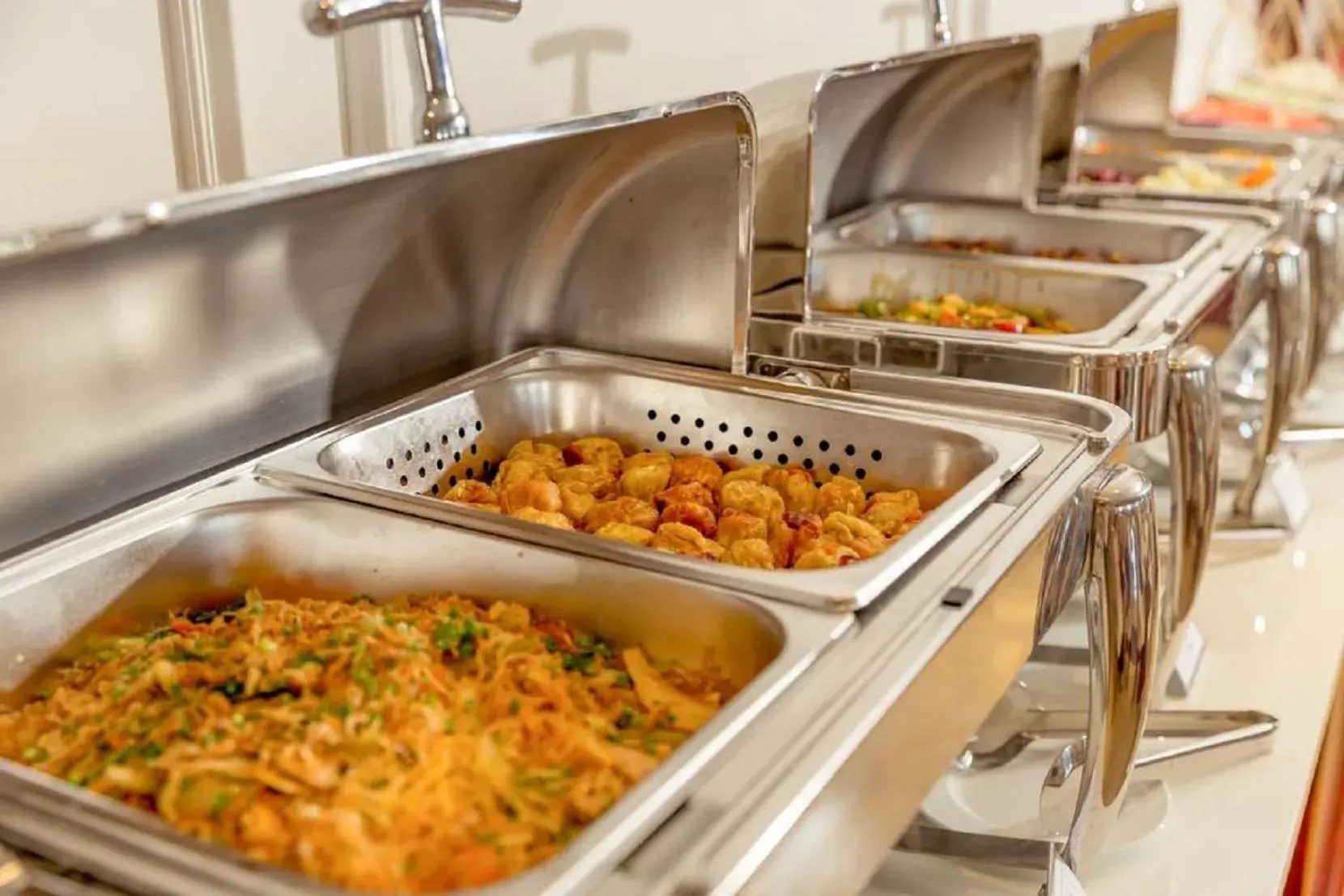 Restaurant/places to eat in Delicate Hotel Restaurant/places to eat in Delicate Hotel