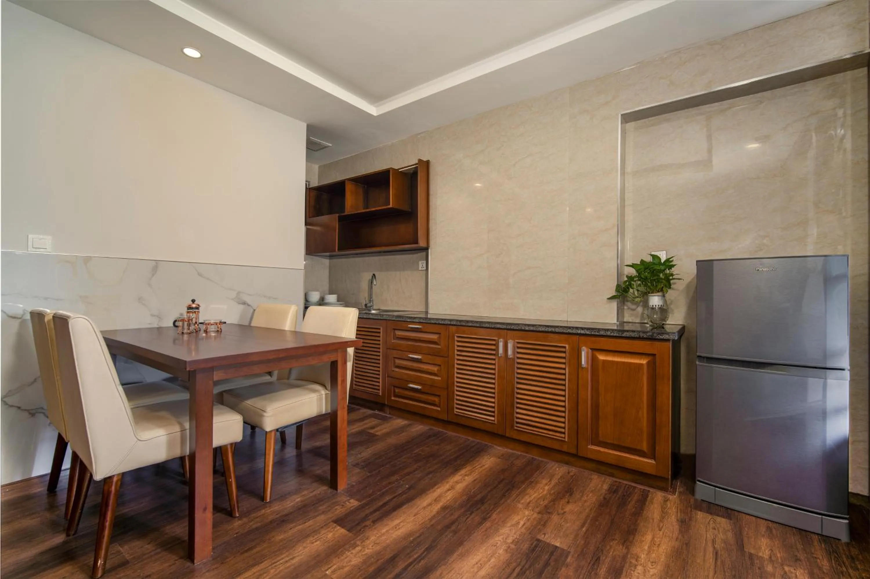 Dining area in Delicate Hotel