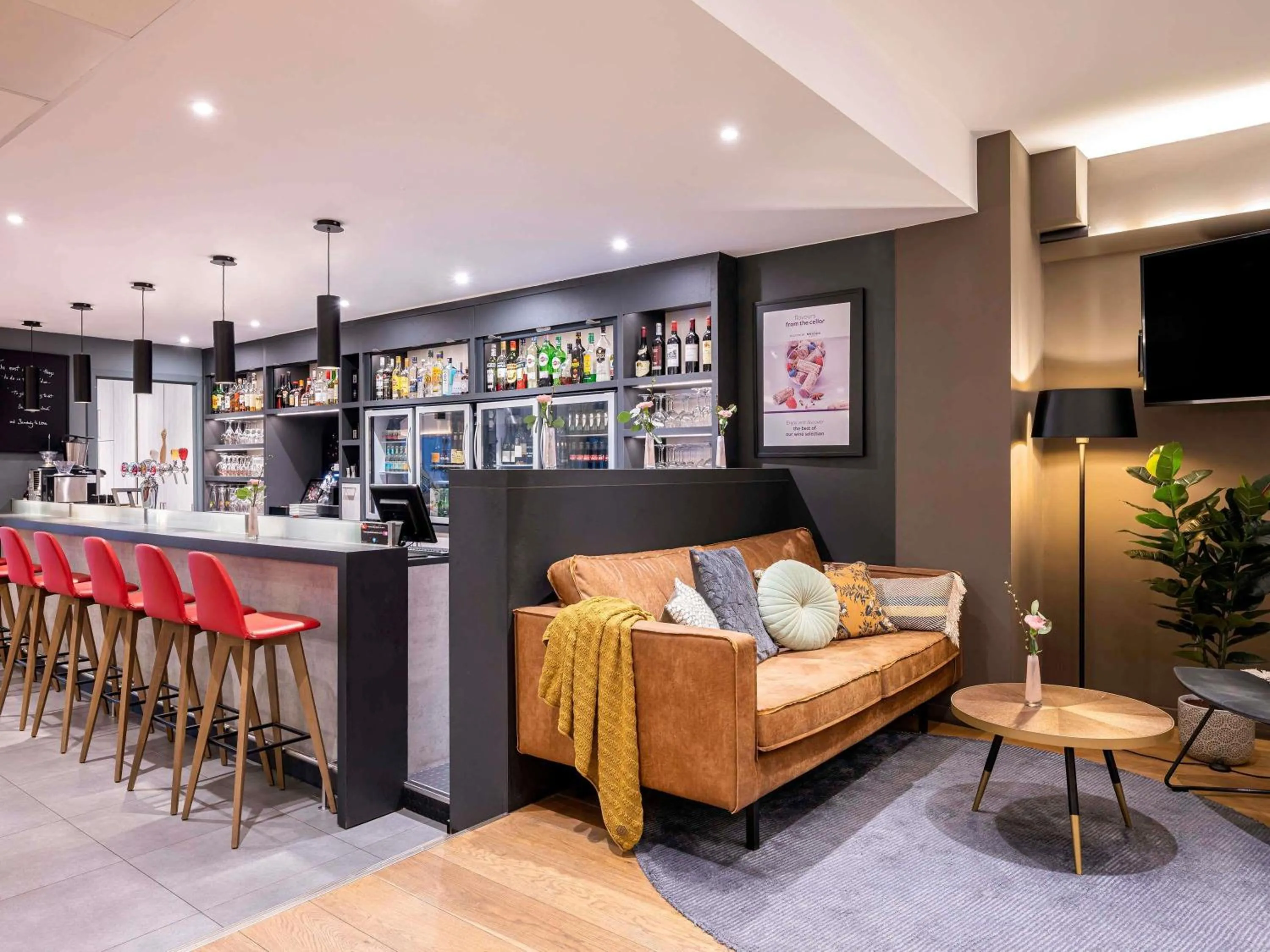 Lounge or bar in Mercure Oostende