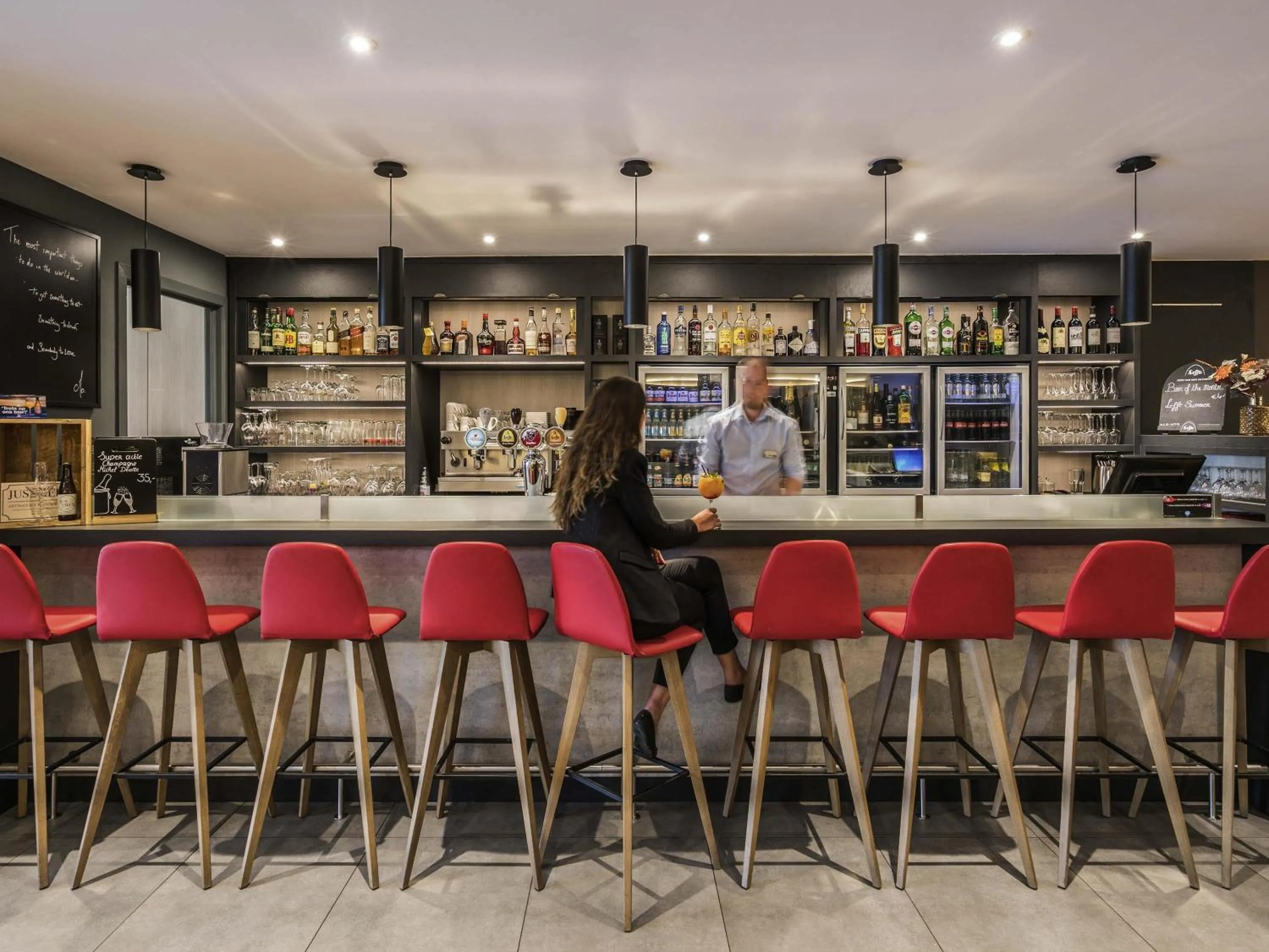 Lounge or bar in Mercure Oostende