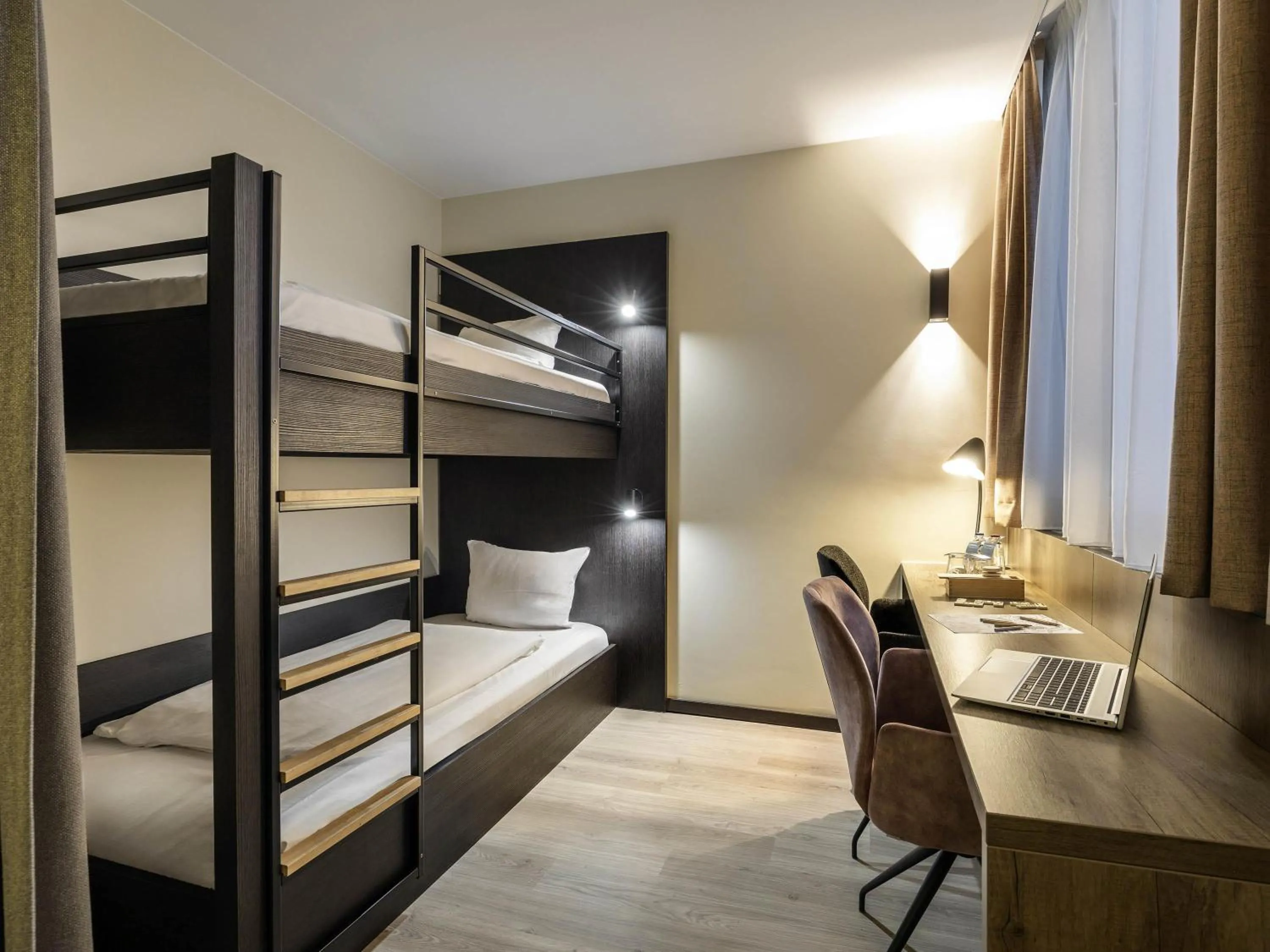 Bedroom, Bed in Mercure Oostende