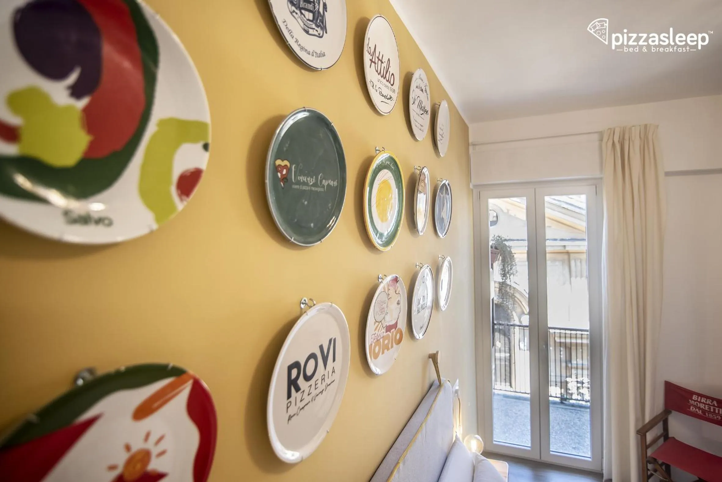 Decorative detail in PizzaSleep B&B