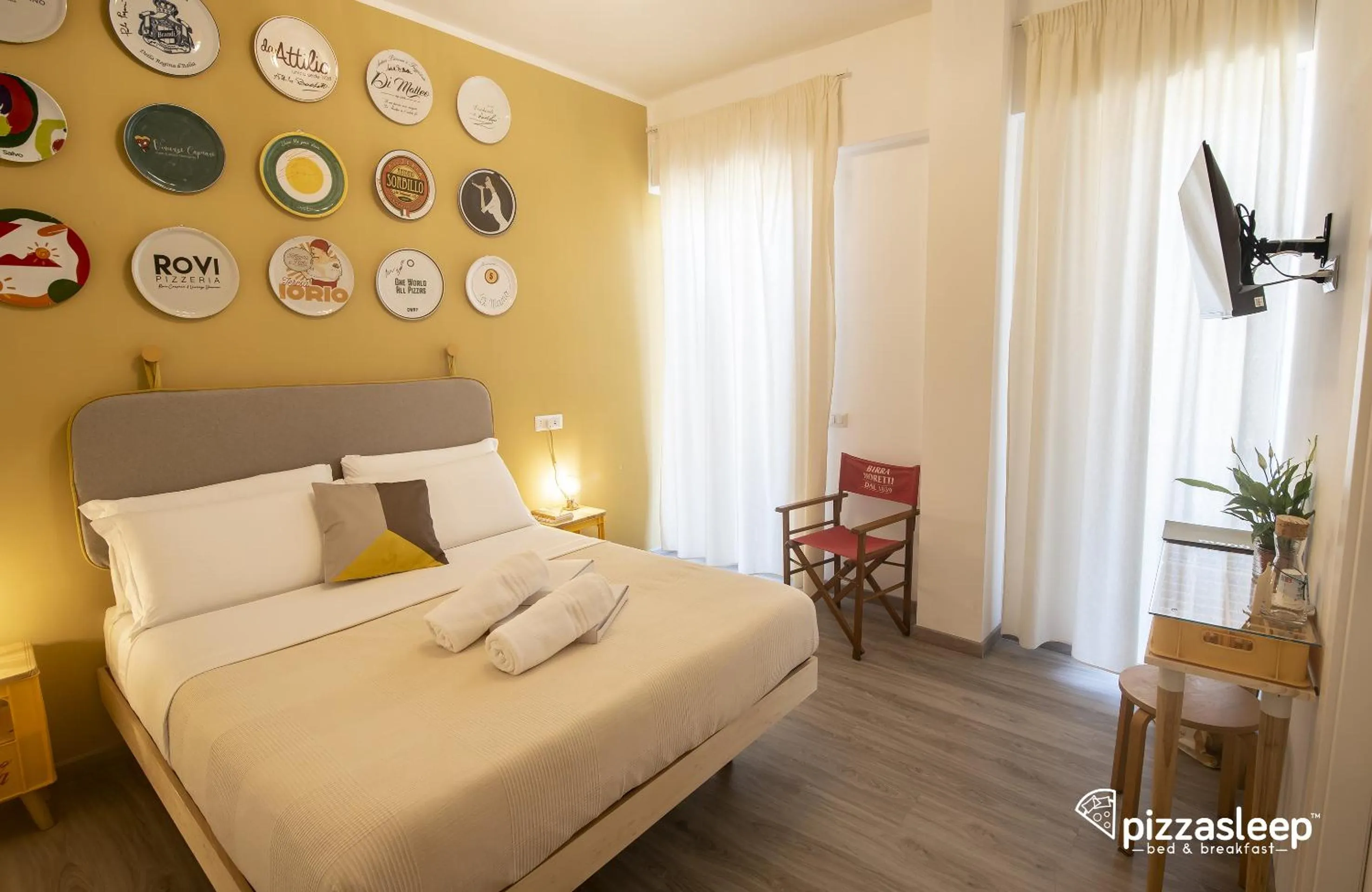 Bed in PizzaSleep B&B