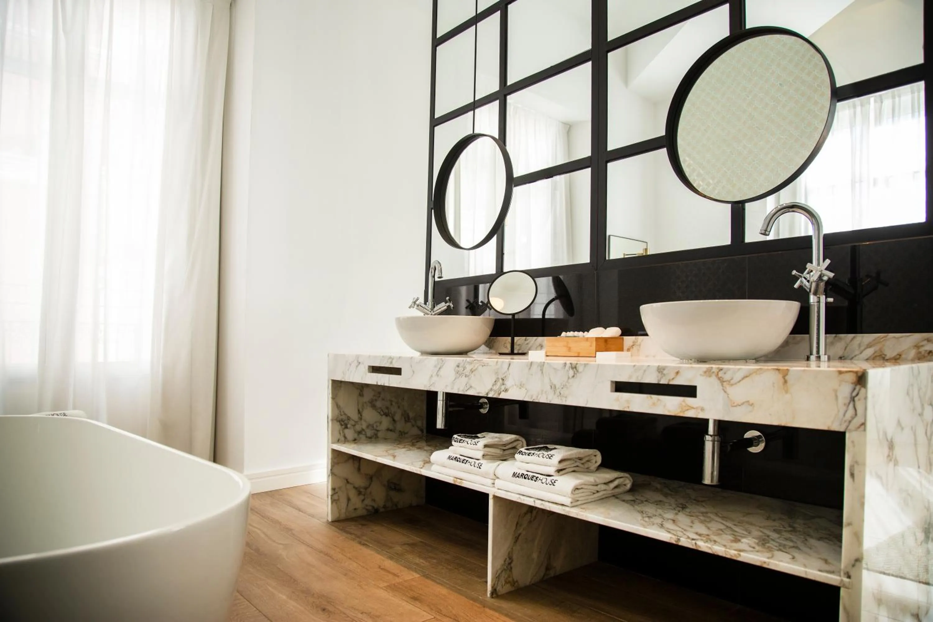 Decorative detail in MYR Marqués House