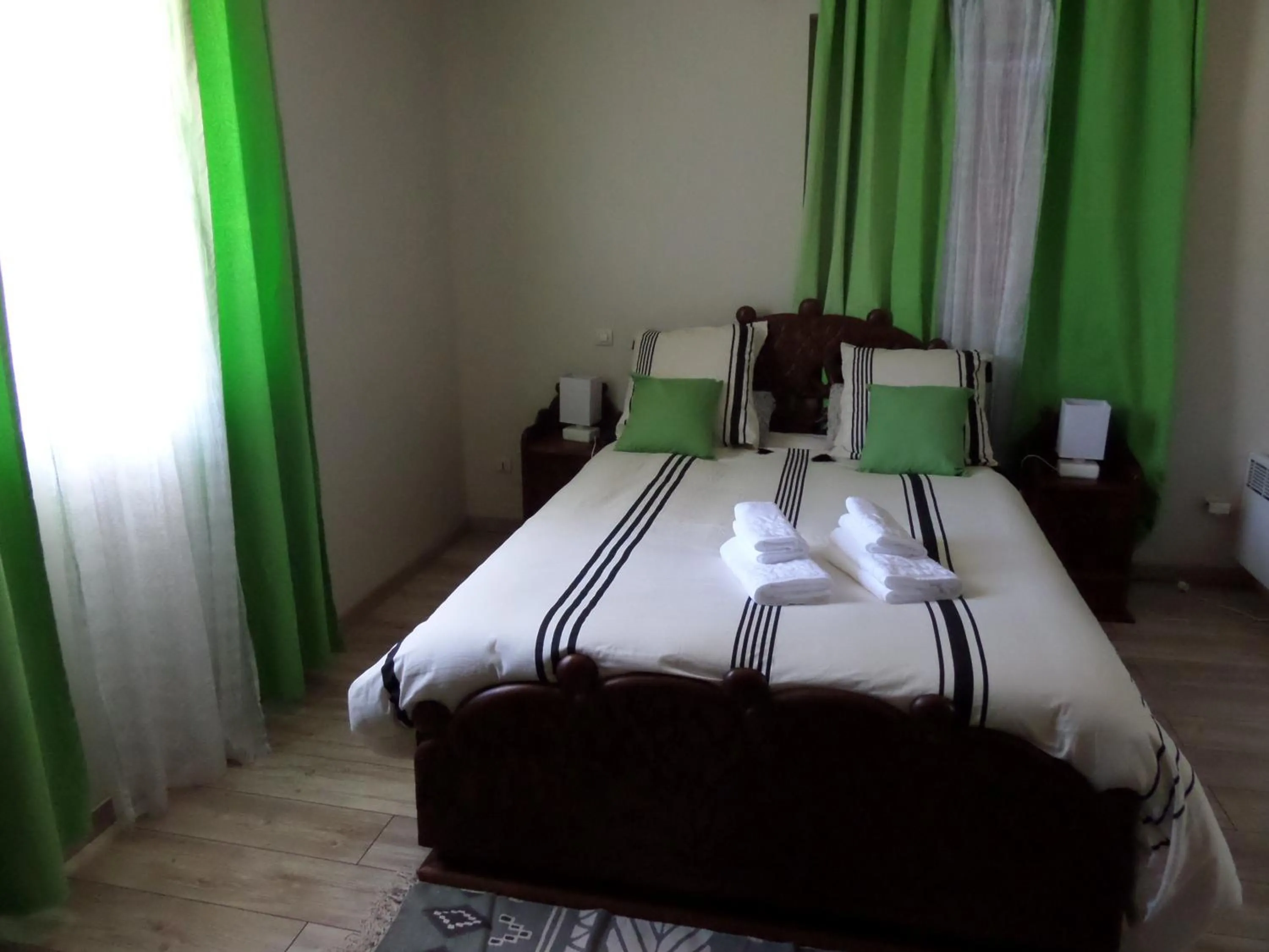Bedroom, Bed in Chambre d'hotes ronquer