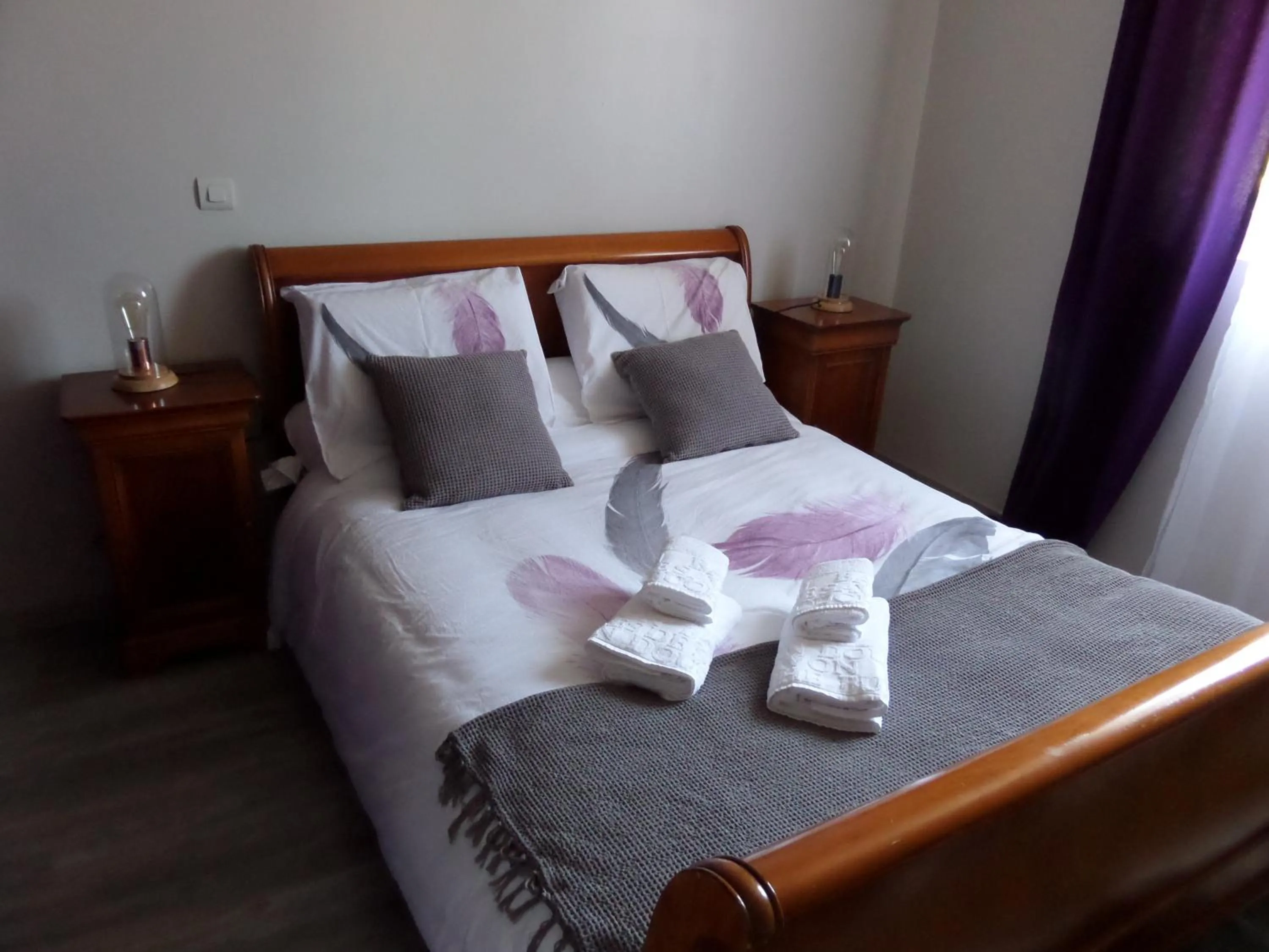 Bedroom, Bed in Chambre d'hotes ronquer