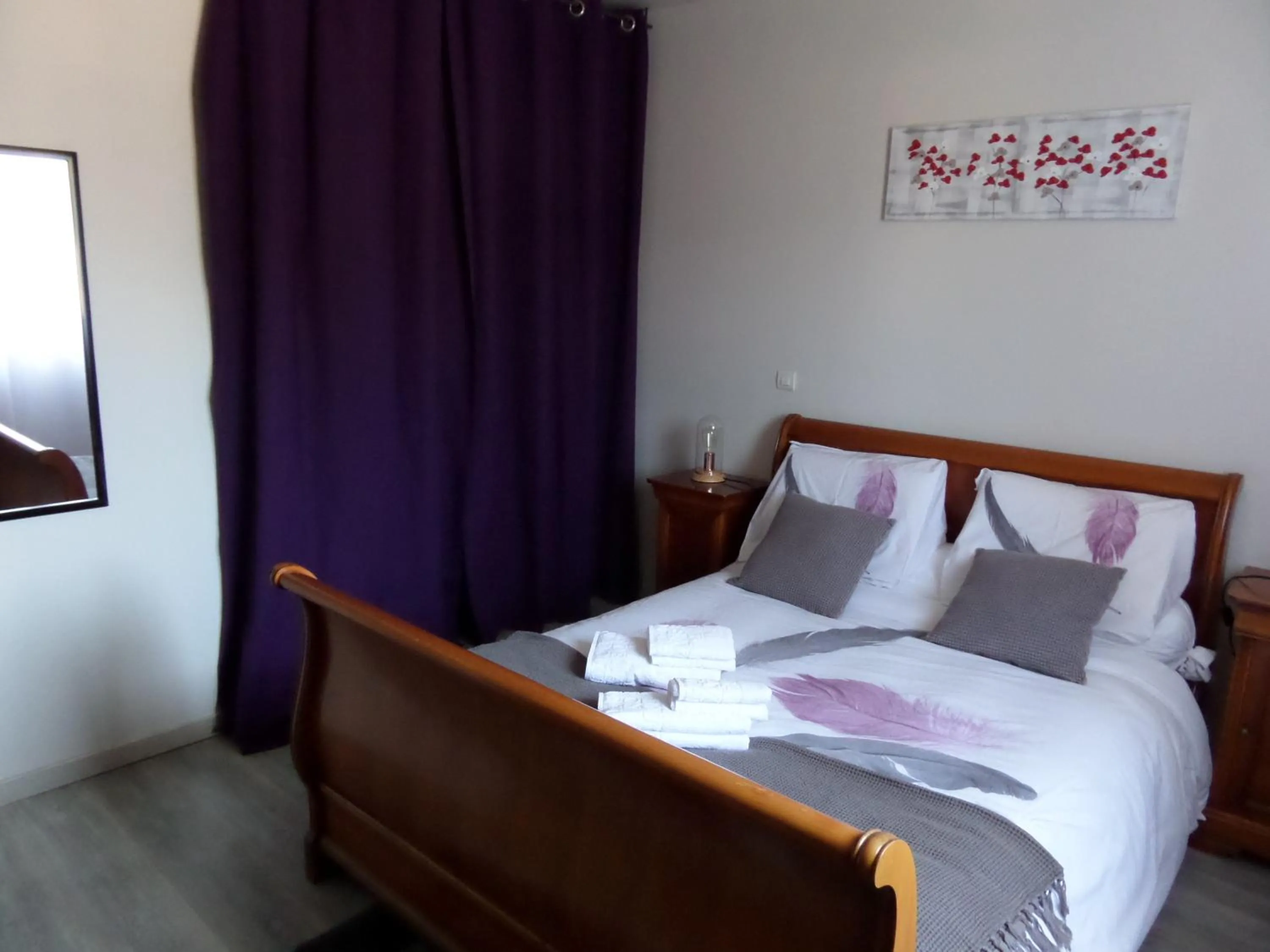 Bedroom, Bed in Chambre d'hotes ronquer