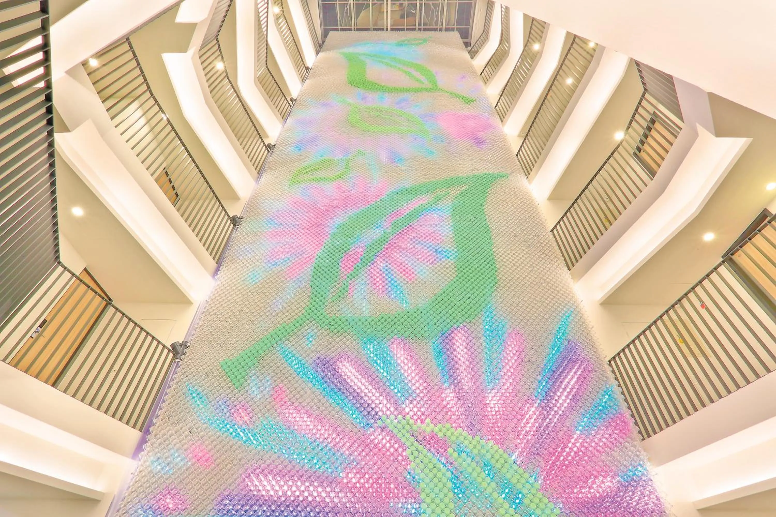 Area and facilities in Green Hotel - West District