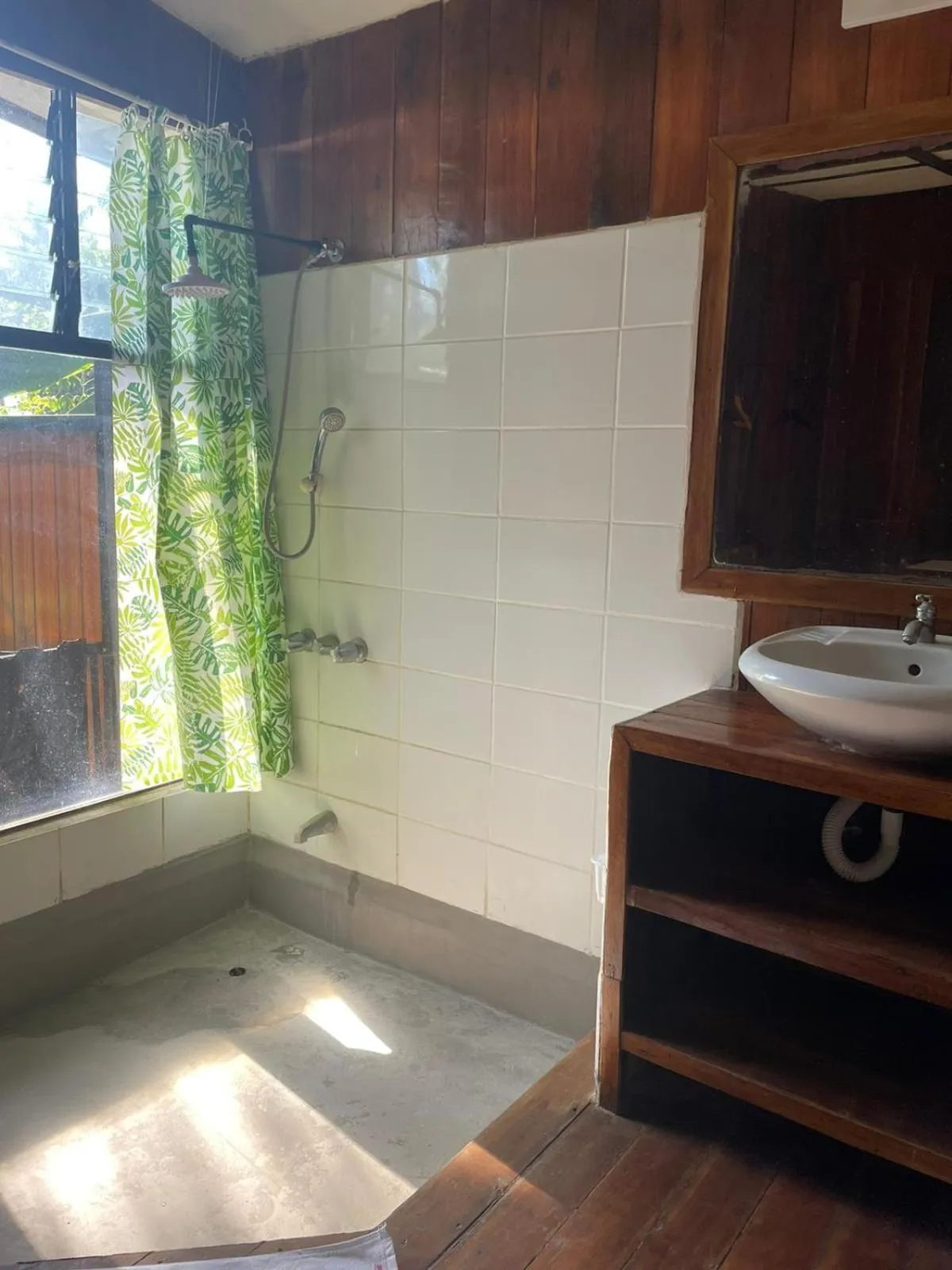 Shower in Beach Cabinas