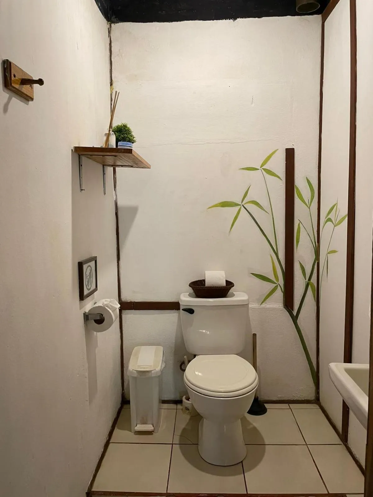 Toilet in Beach Cabinas