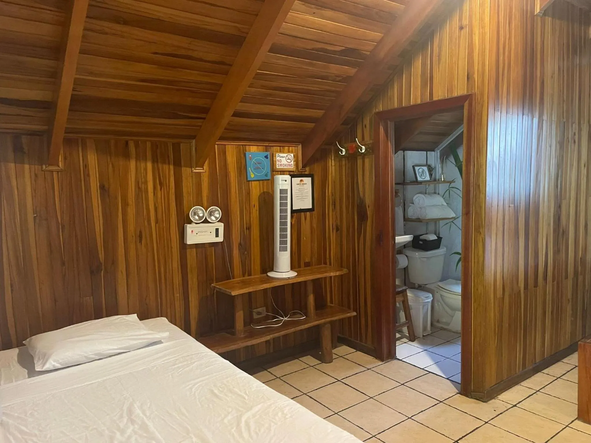 Bedroom, Bed in Beach Cabinas