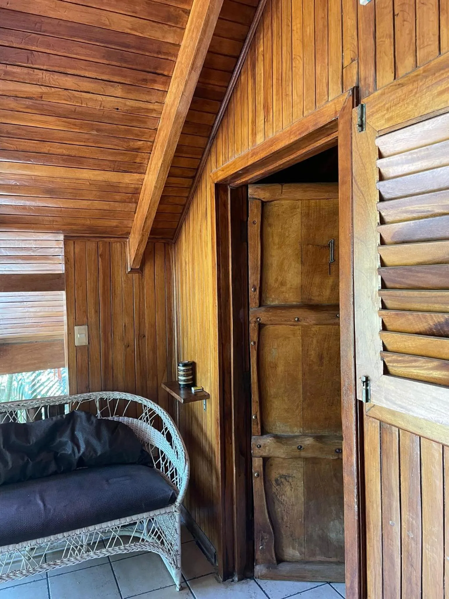 Facade/entrance, Bed in Beach Cabinas