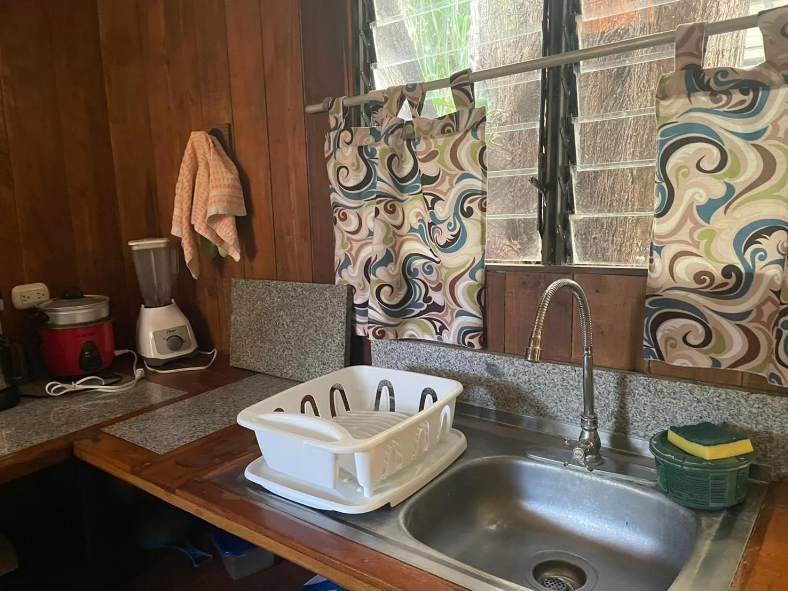 Kitchen or kitchenette in Beach Cabinas