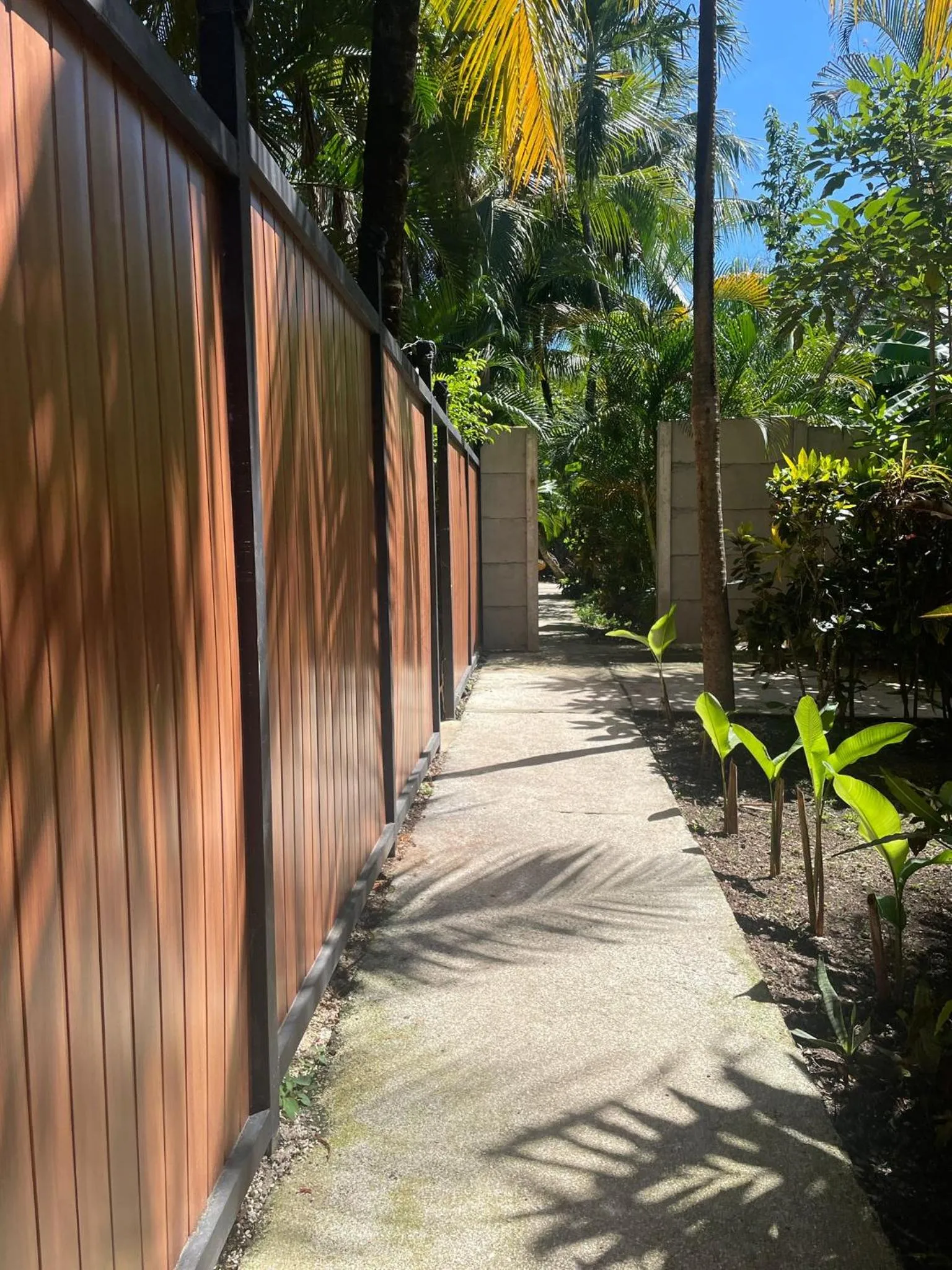 Facade/entrance in Beach Cabinas