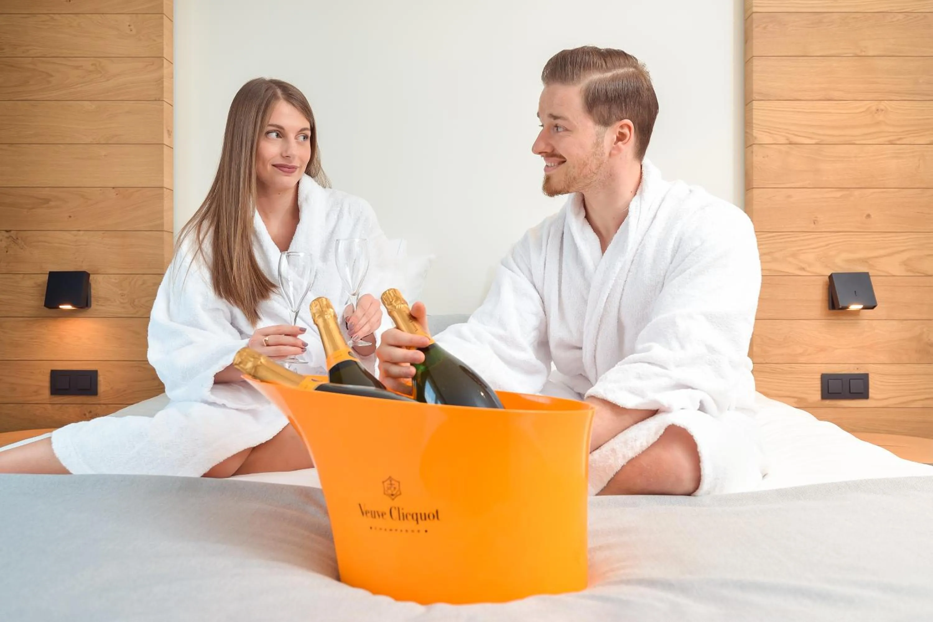 Bedroom in R hotel experiences