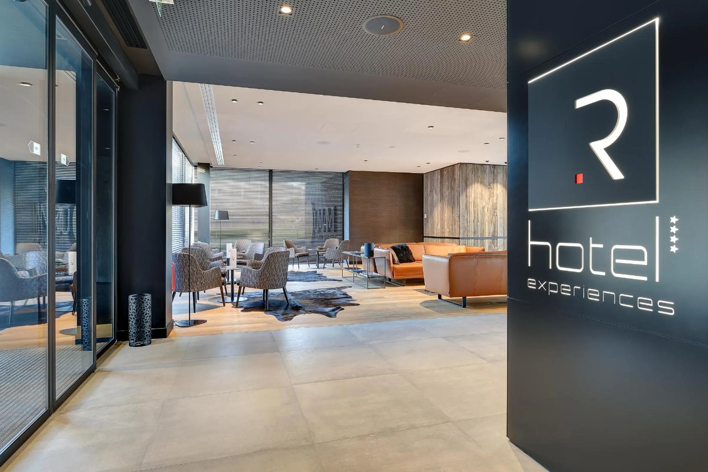 Lounge or bar in R hotel experiences