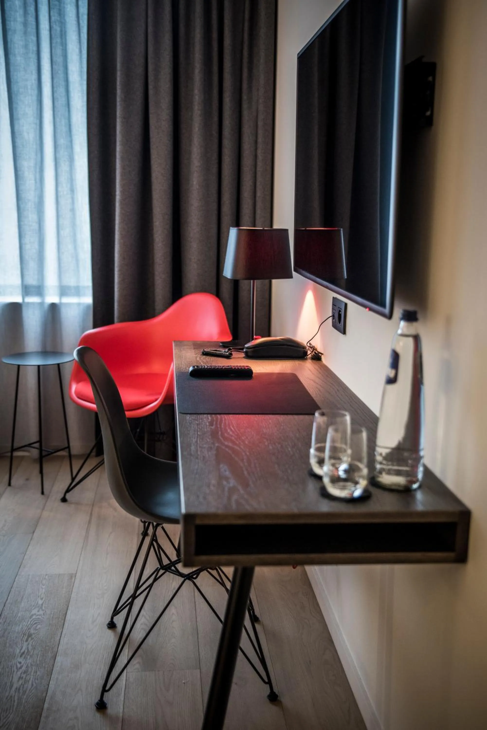 Bedroom in R hotel experiences