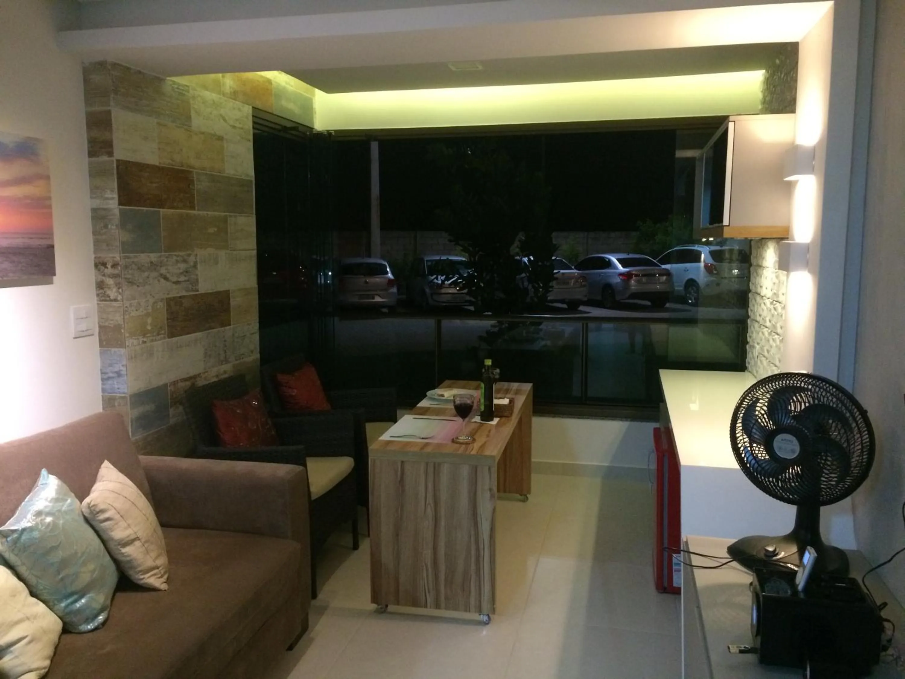 Communal lounge/ TV room in Flat Carneiros Beach Resort
