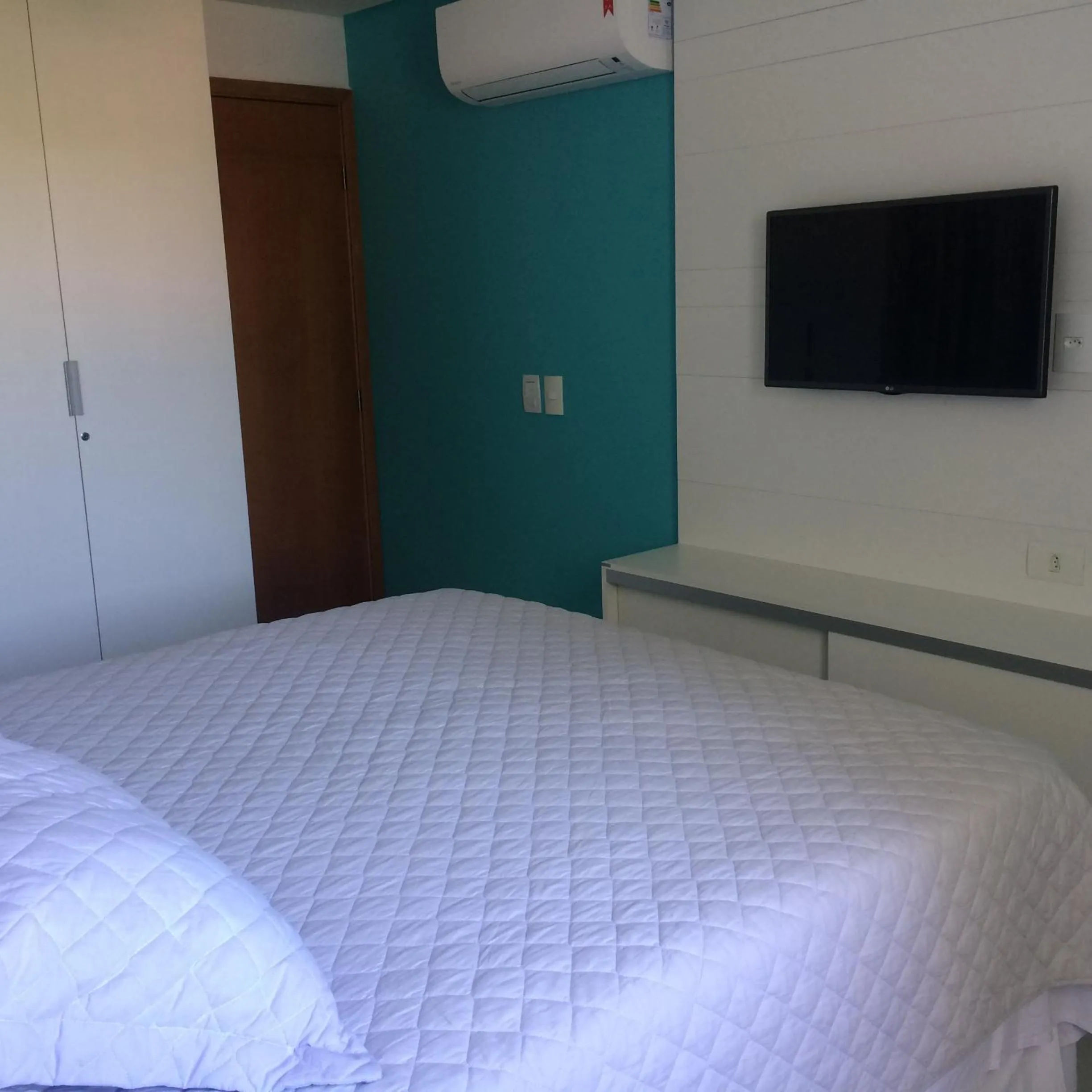 Bedroom, Bed in Flat Carneiros Beach Resort