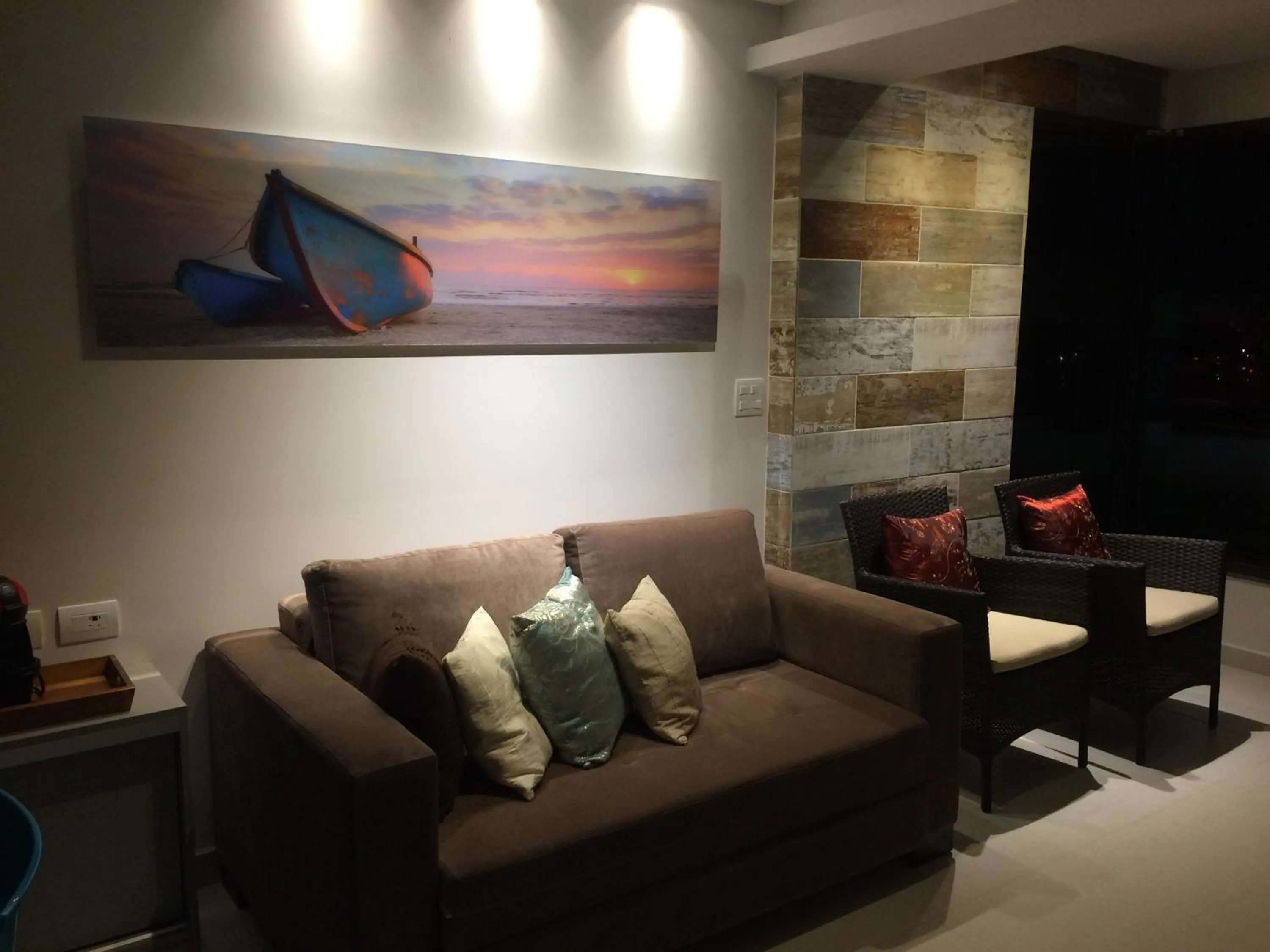 Communal lounge/ TV room in Flat Carneiros Beach Resort
