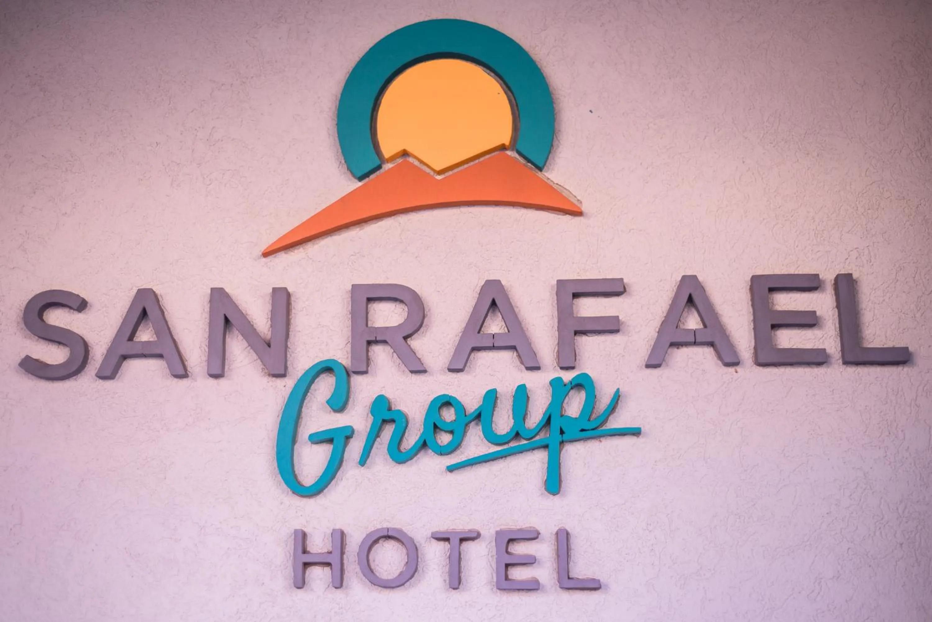 San Rafael Group Hotel
