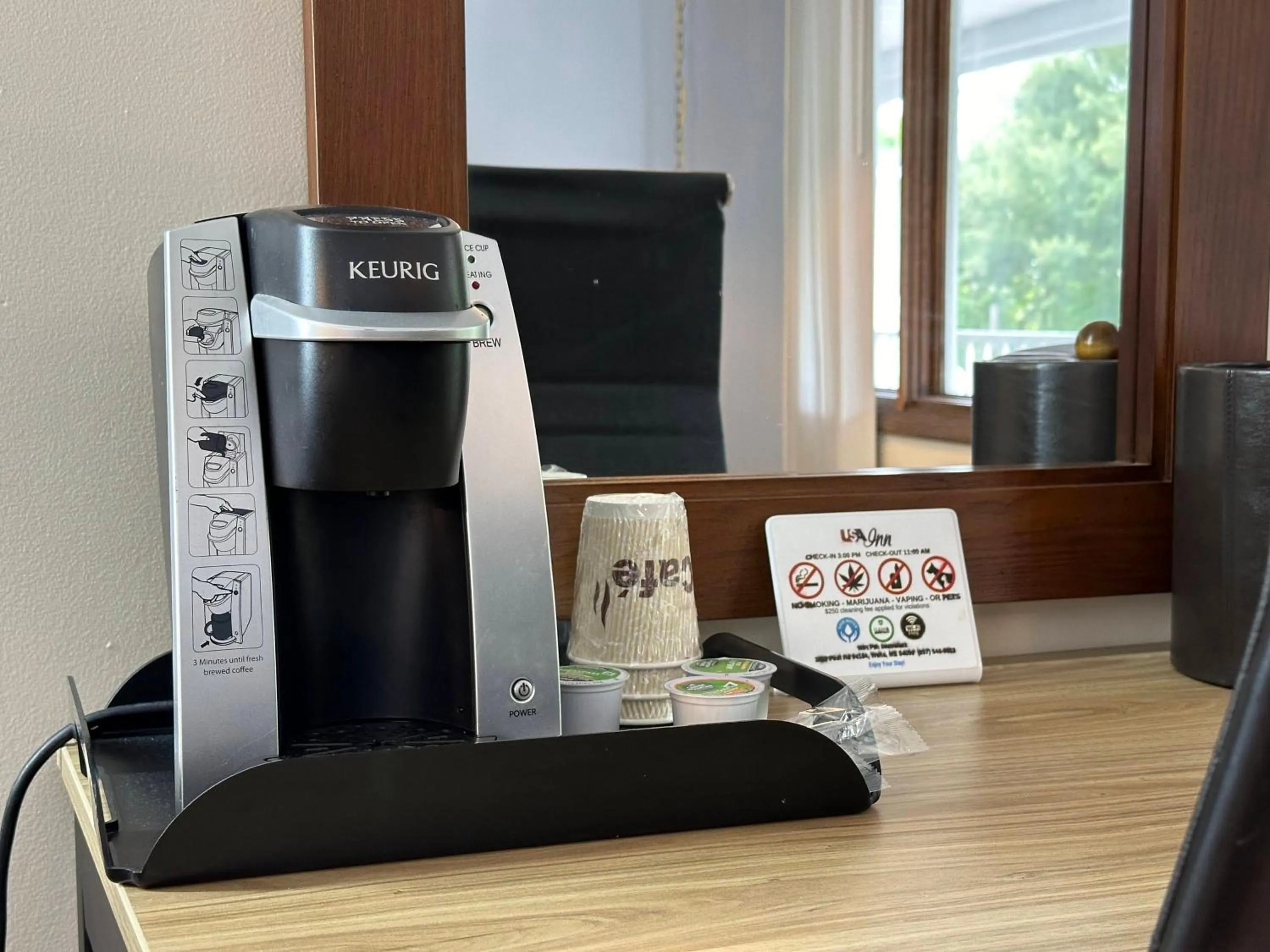 Coffee/tea facilities in USA Inn