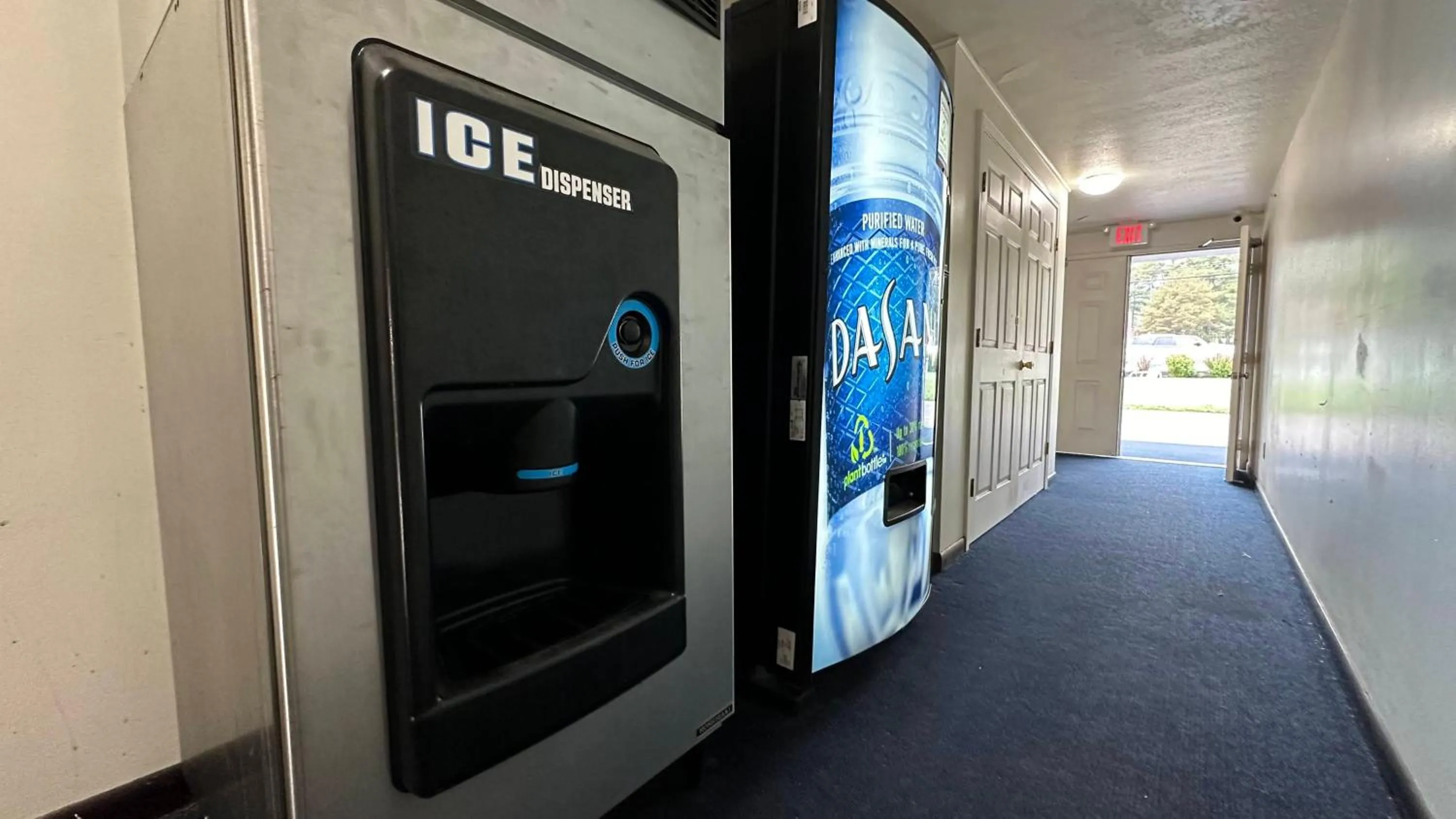 vending machine in USA Inn