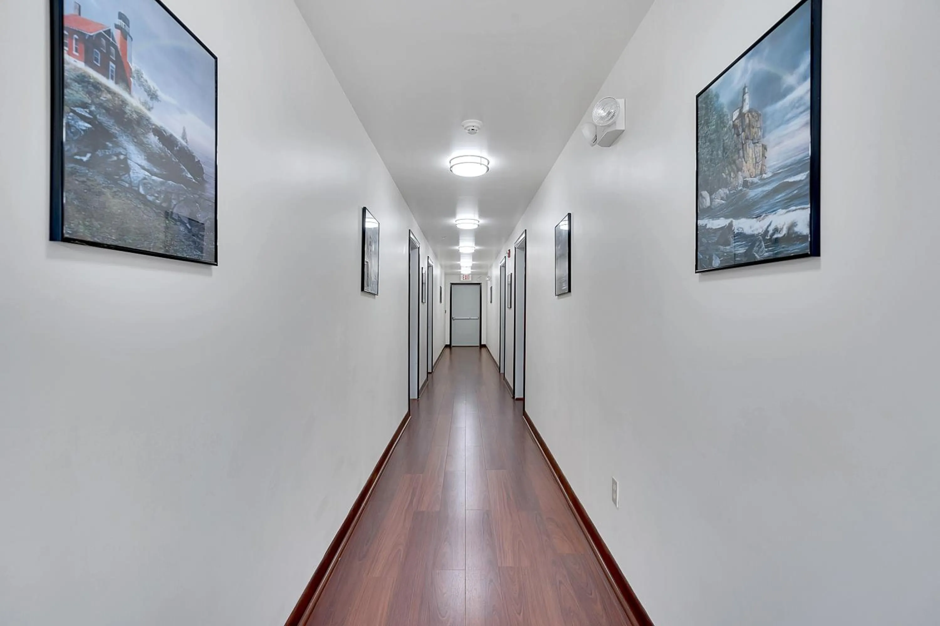 Property building in USA Inn