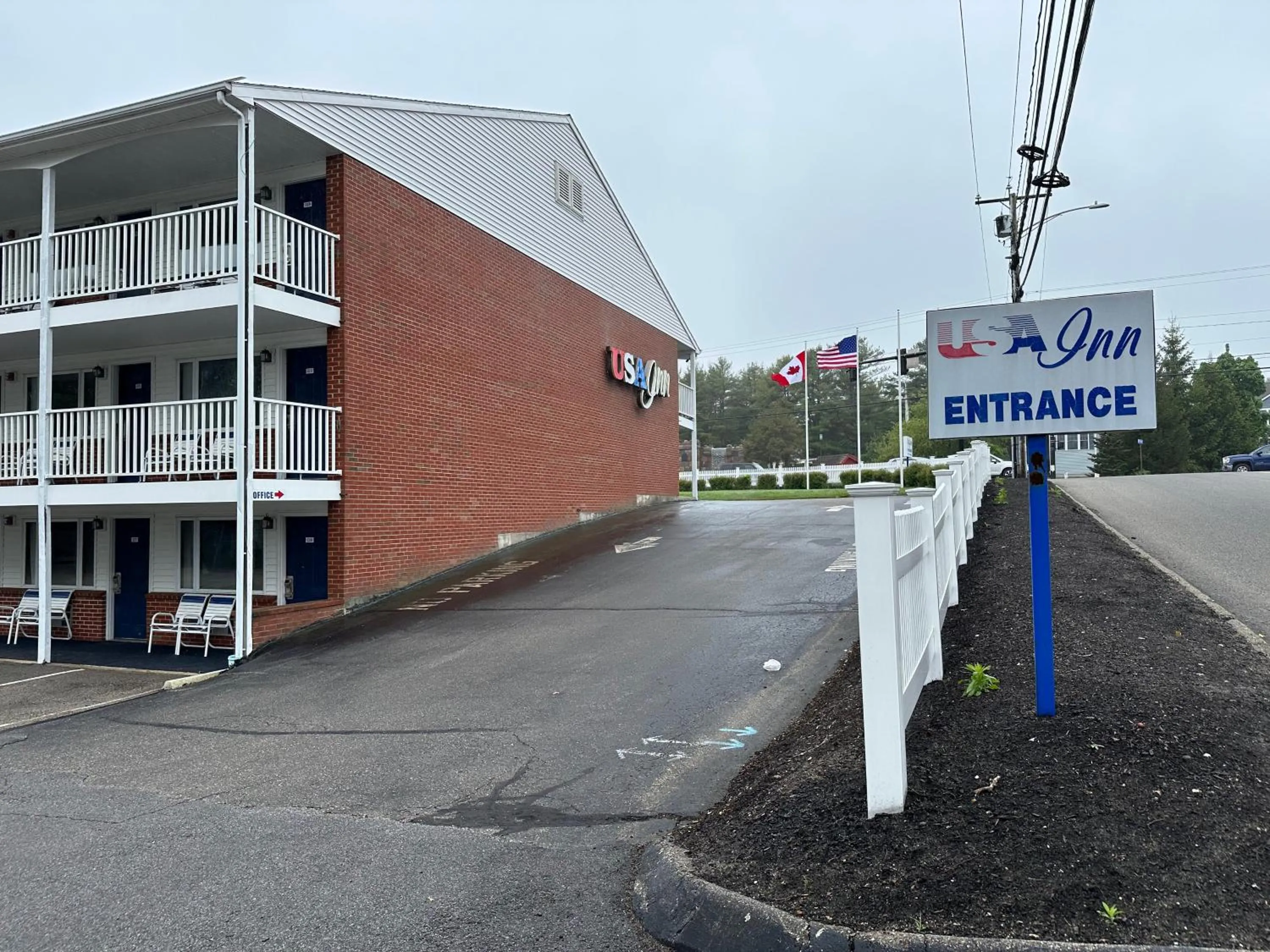Facade/entrance in USA Inn