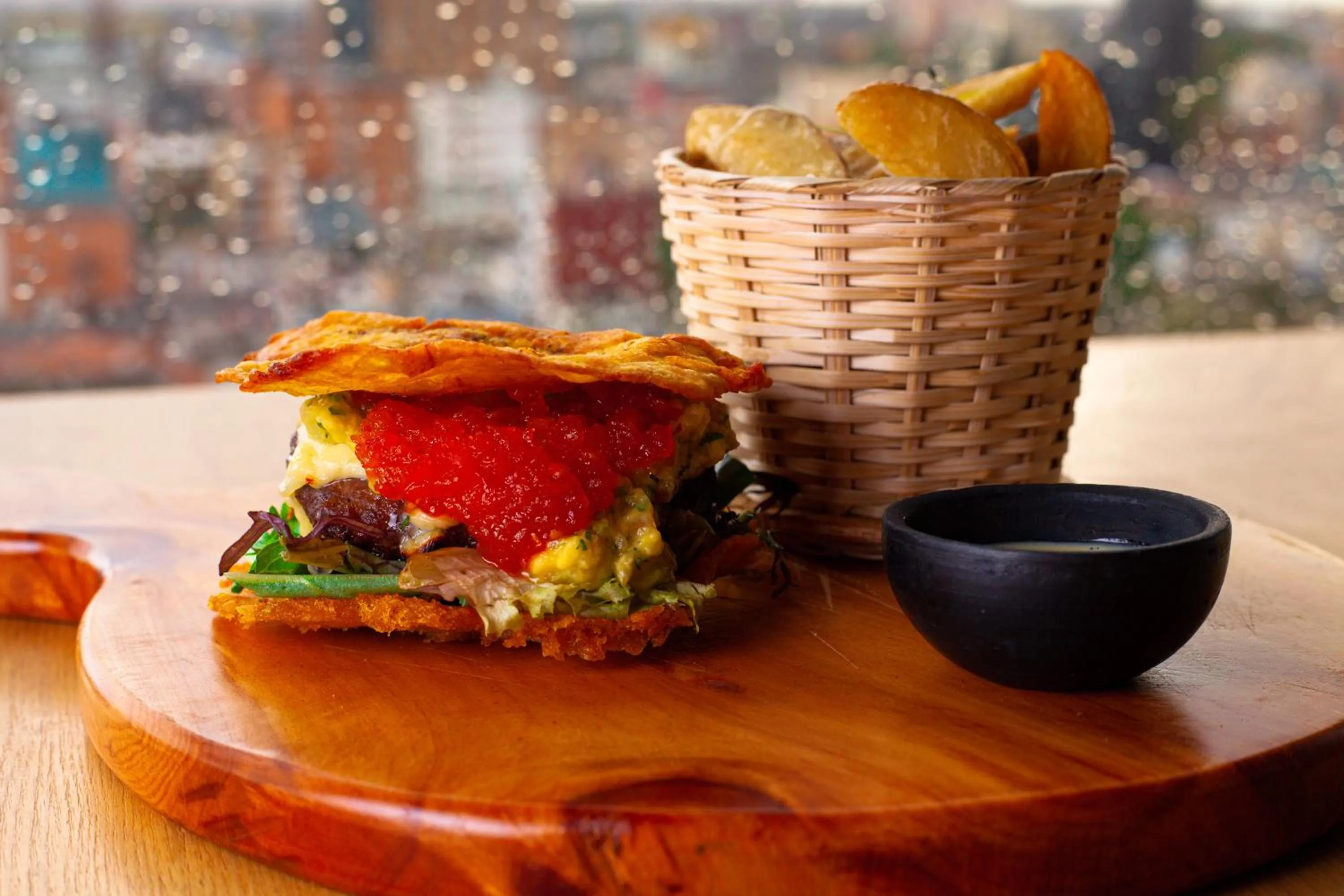 Restaurant/places to eat in Hotel American Visa Tower