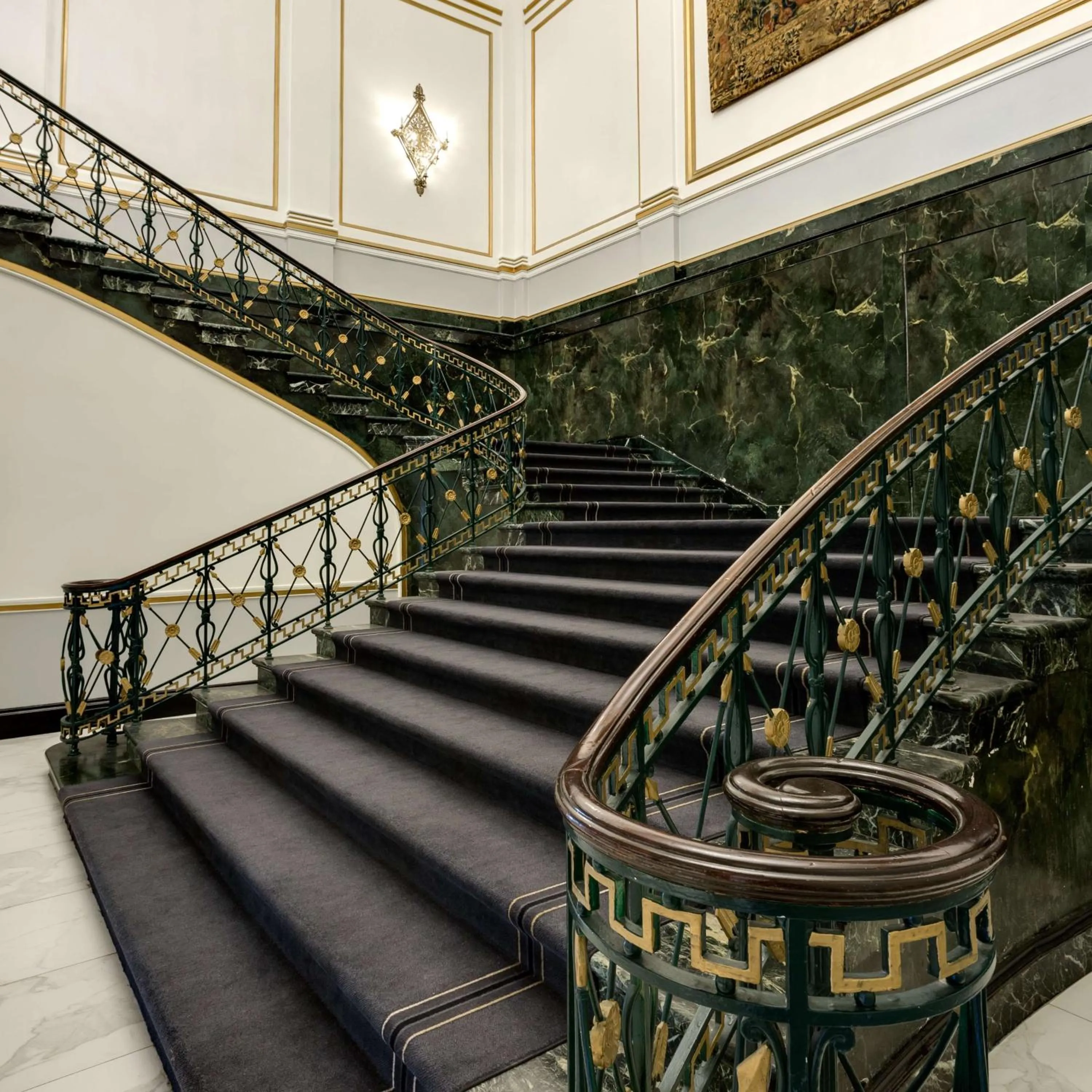 Lobby or reception in Hilton Boston Park Plaza