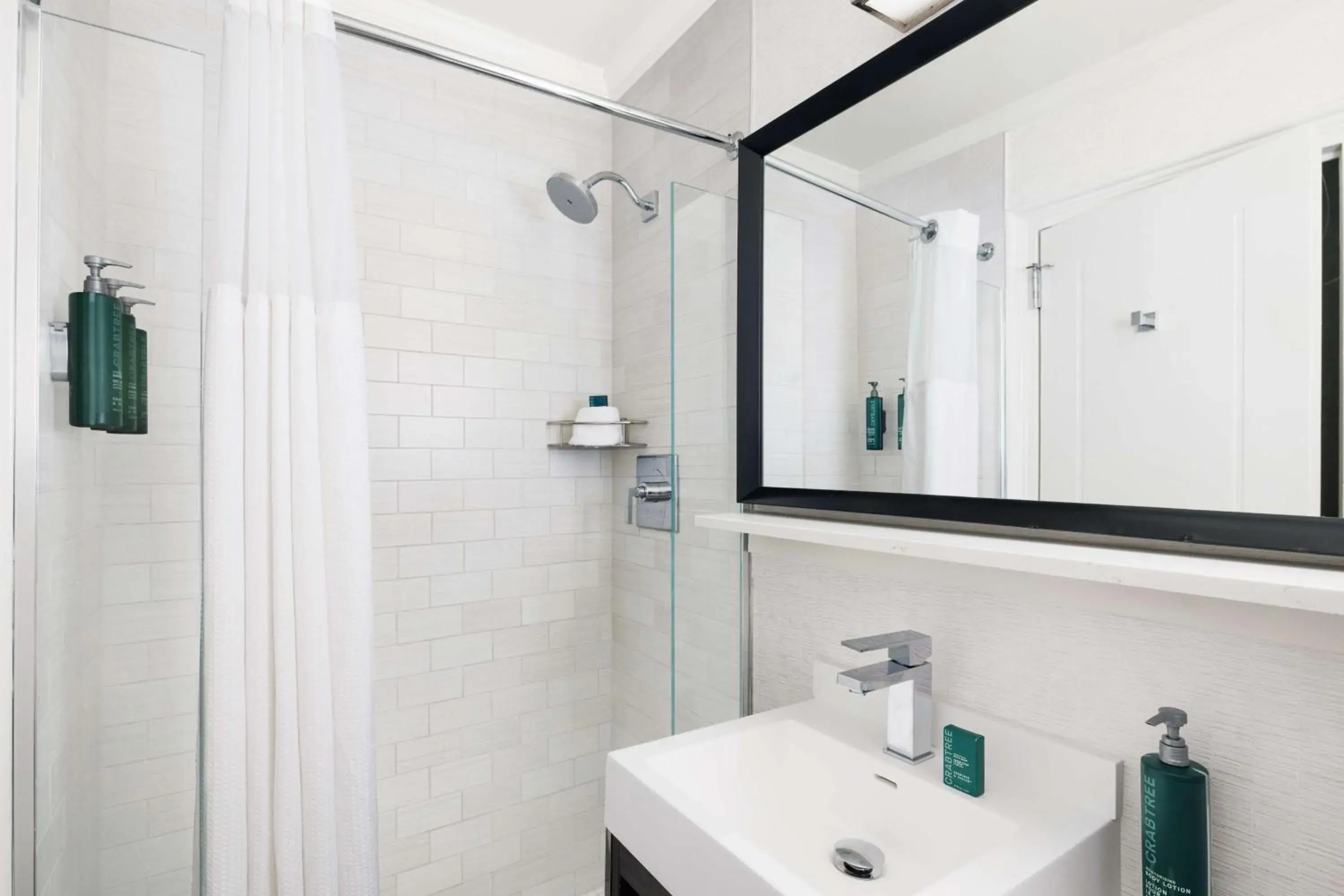 Wicked Small - 1 King in Hilton Boston Park Plaza Wicked Small - 1 King in Hilton Boston Park Plaza